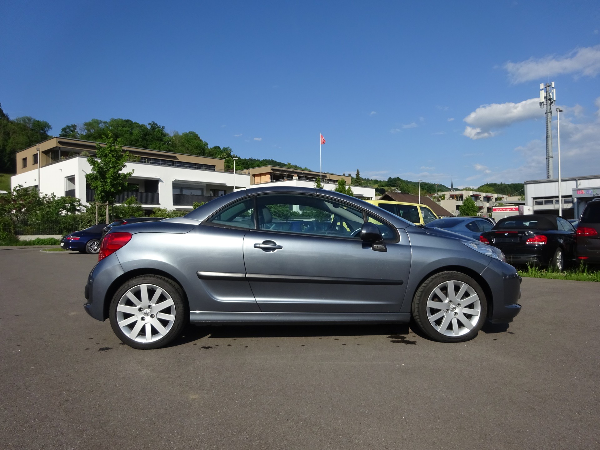 PEUGEOT 207 CC 1.6 16V Turbo Sport-image-3