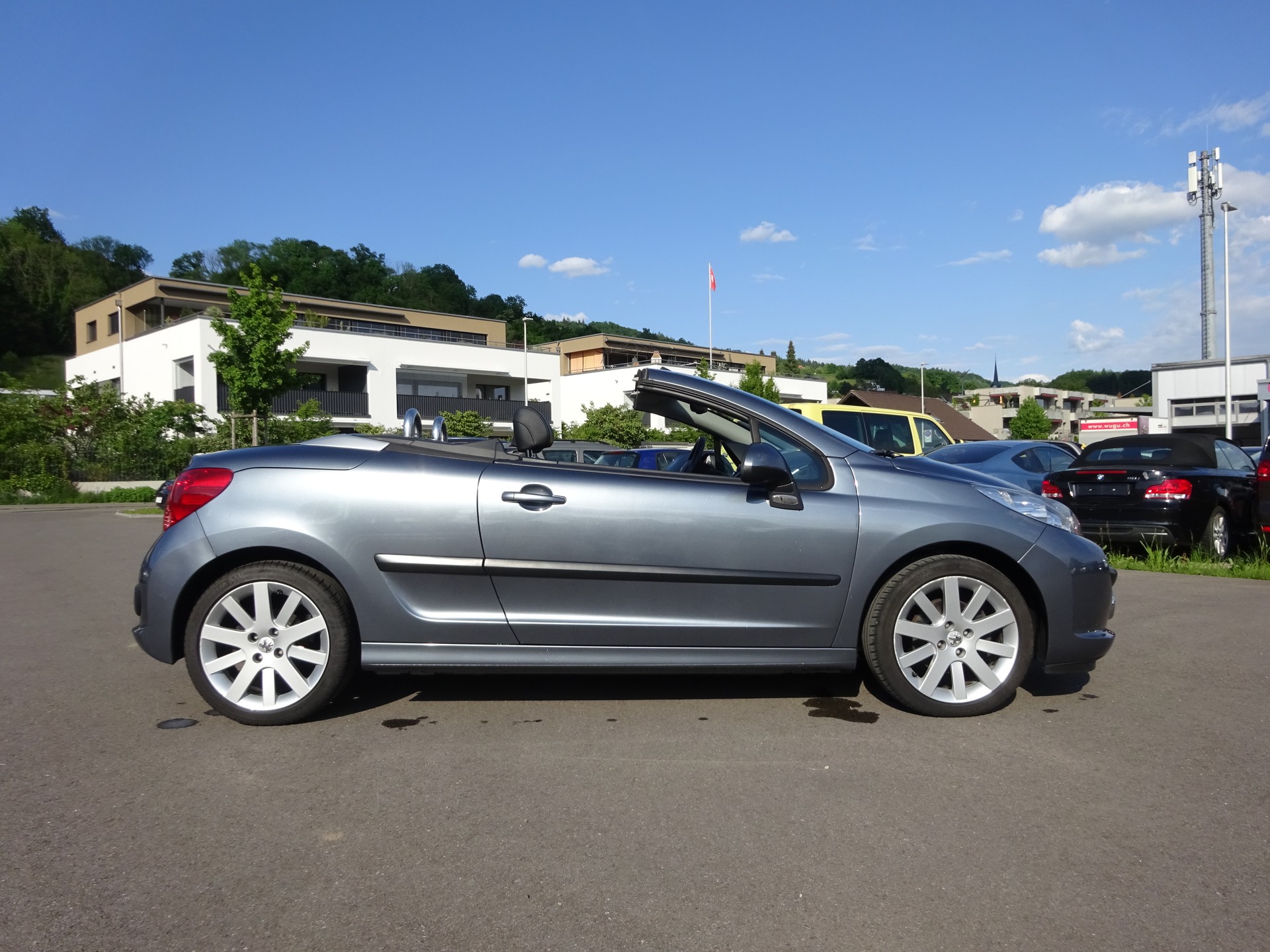 PEUGEOT 207 CC 1.6 16V Turbo Sport-image-10