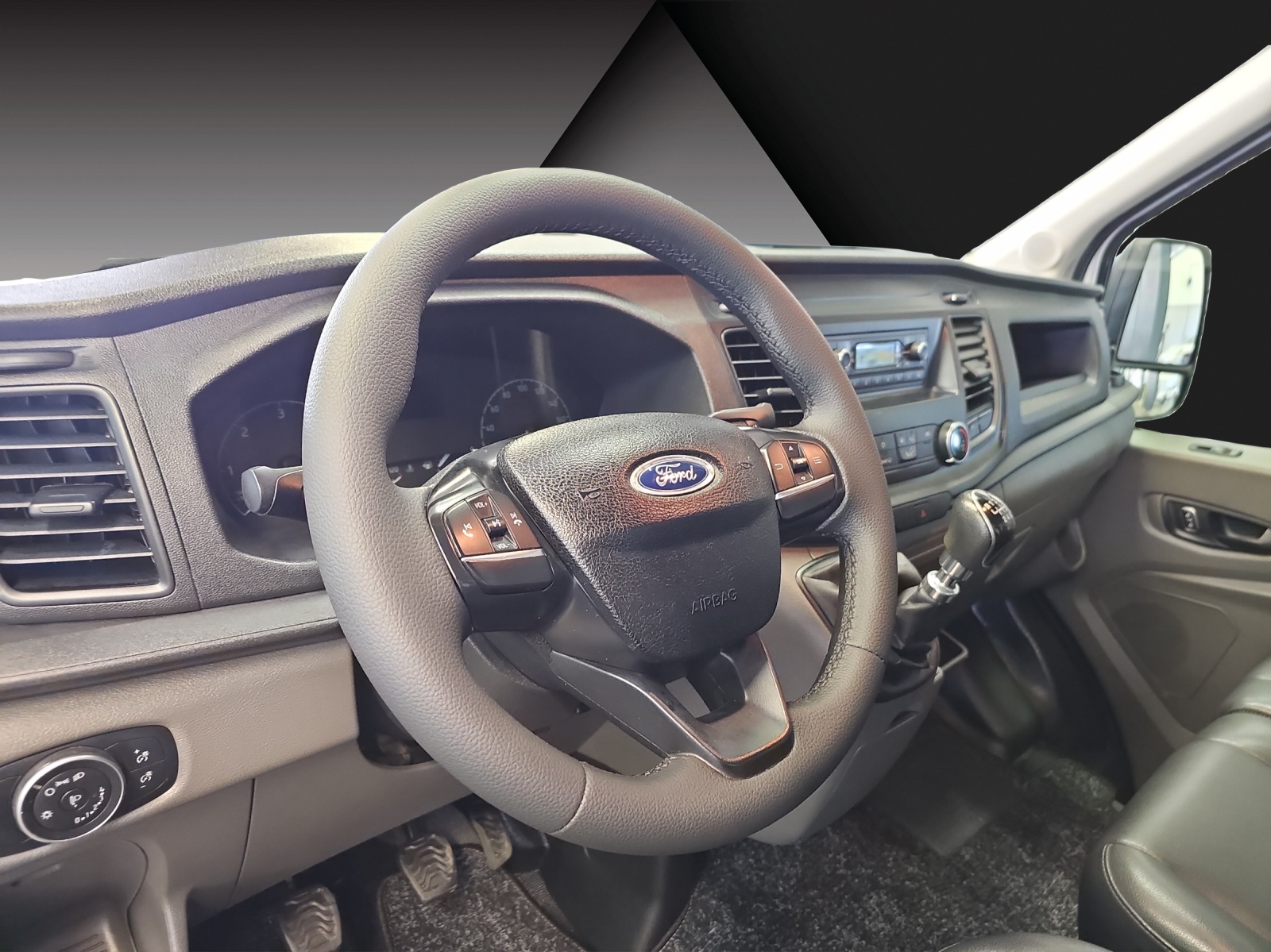 FORD Transit Van 290 L2 Ambiente 2.0 TDCi 105 FWD-image-8