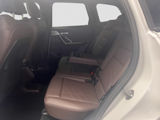 BMW X1 xDrive 23d 48V M Sport-image-9