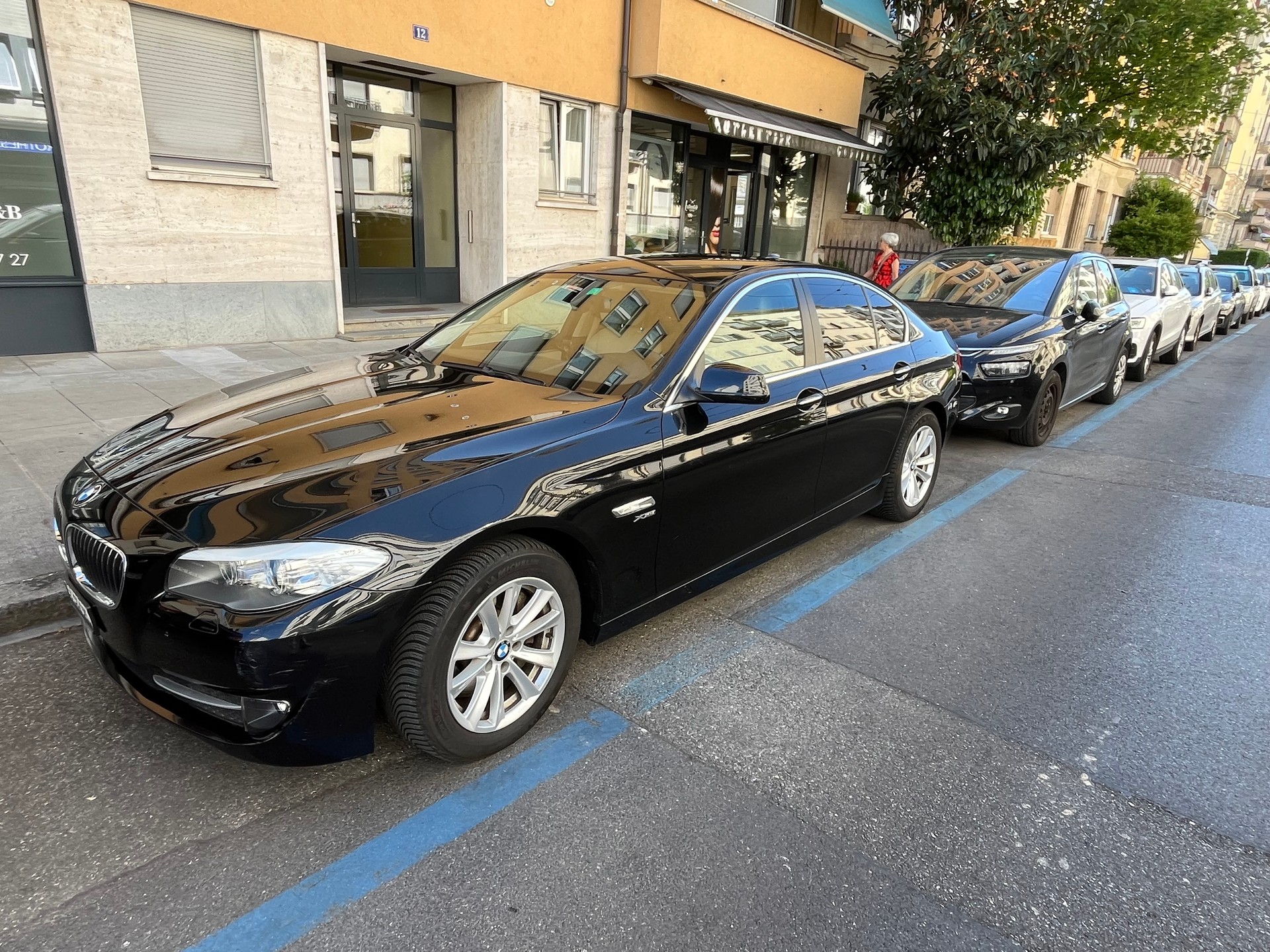 BMW IXdrive-image-1