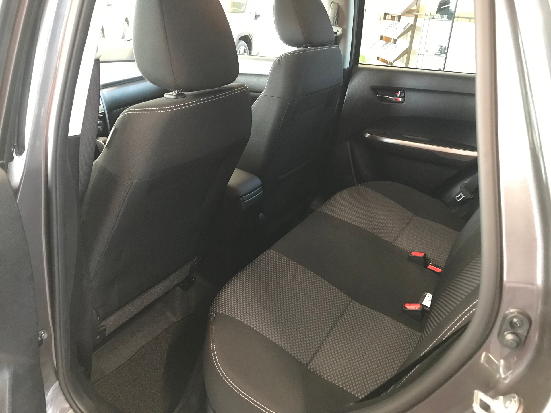 SUZUKI VITARA 1.4 T Compact+ Hybrid-image-3
