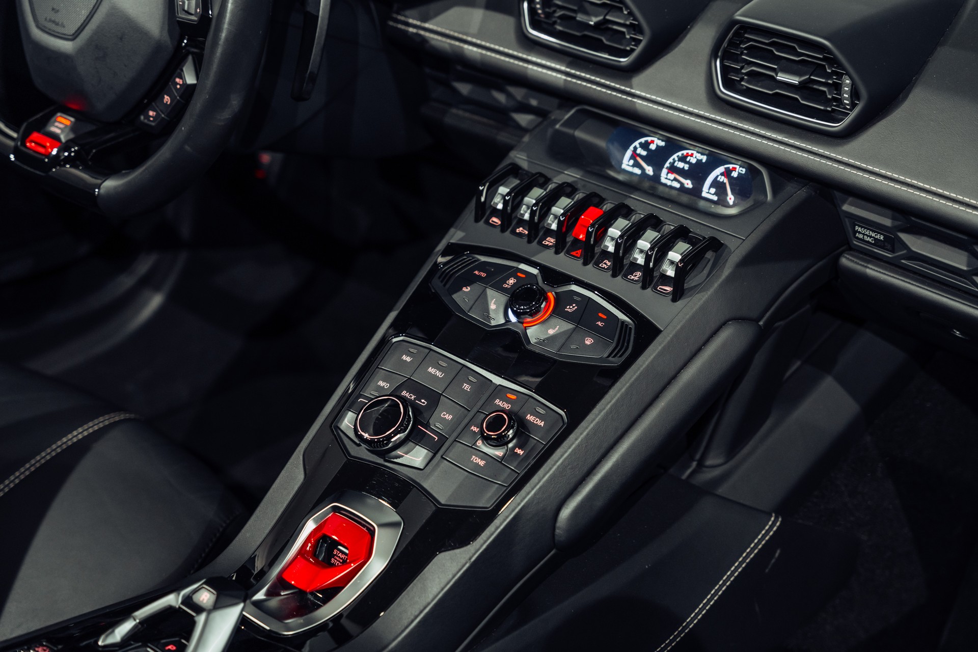 LAMBORGHINI Huracan LP610-4 Spyder DCT-image-17