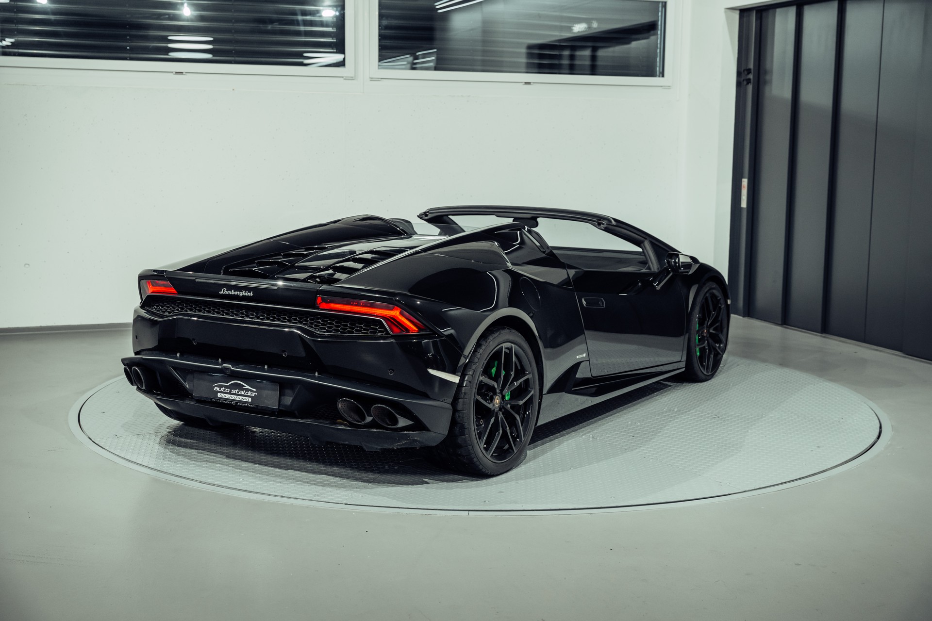 LAMBORGHINI Huracan LP610-4 Spyder DCT-image-9