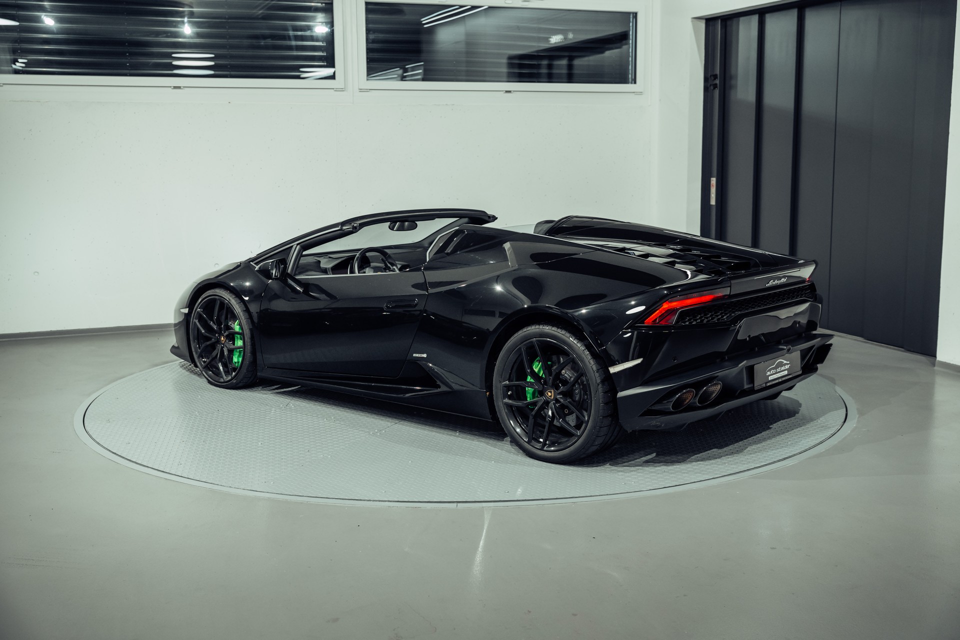 LAMBORGHINI Huracan LP610-4 Spyder DCT-image-4