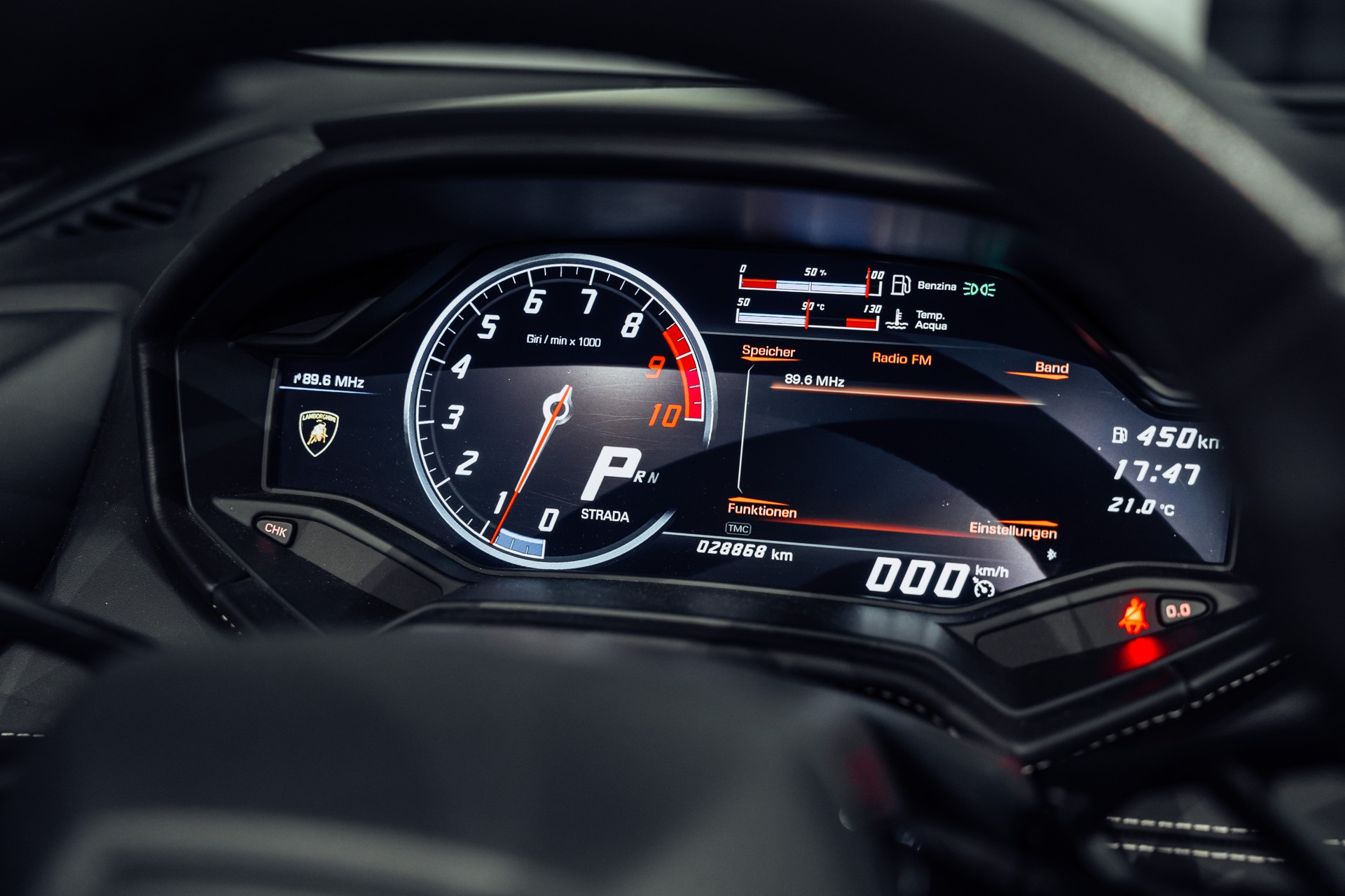 LAMBORGHINI Huracan LP610-4 Spyder DCT-image-19
