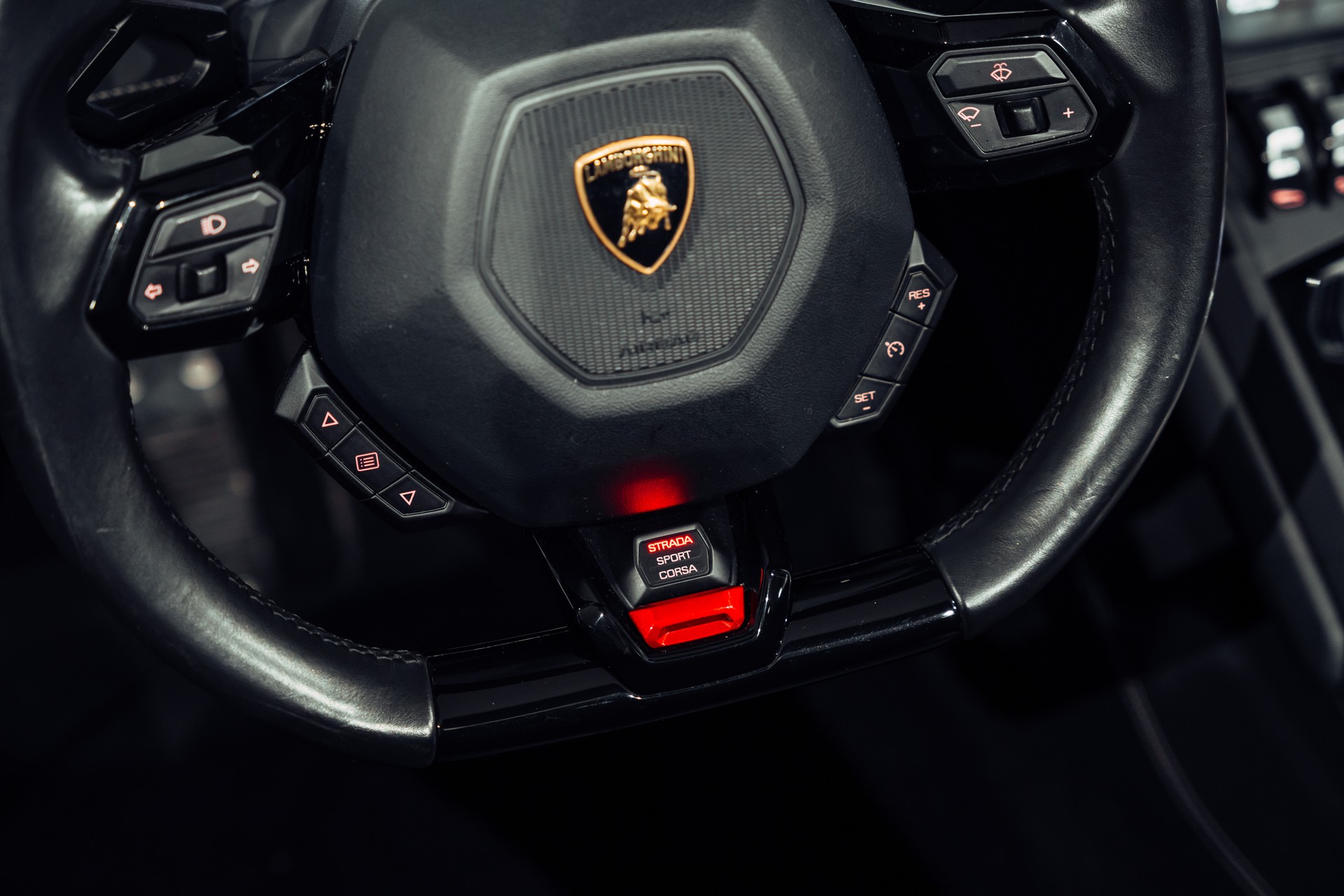 LAMBORGHINI Huracan LP610-4 Spyder DCT-image-14