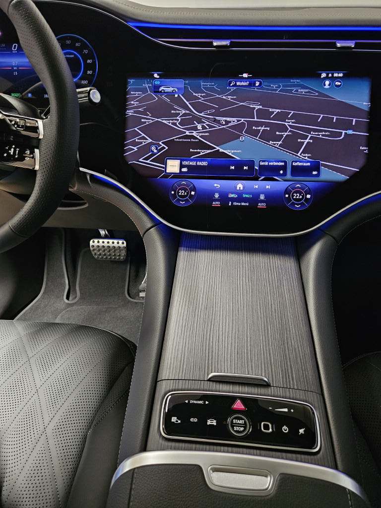 MERCEDES-BENZ EQE 500 4Matic AMG Line Excellence Edition-image-8