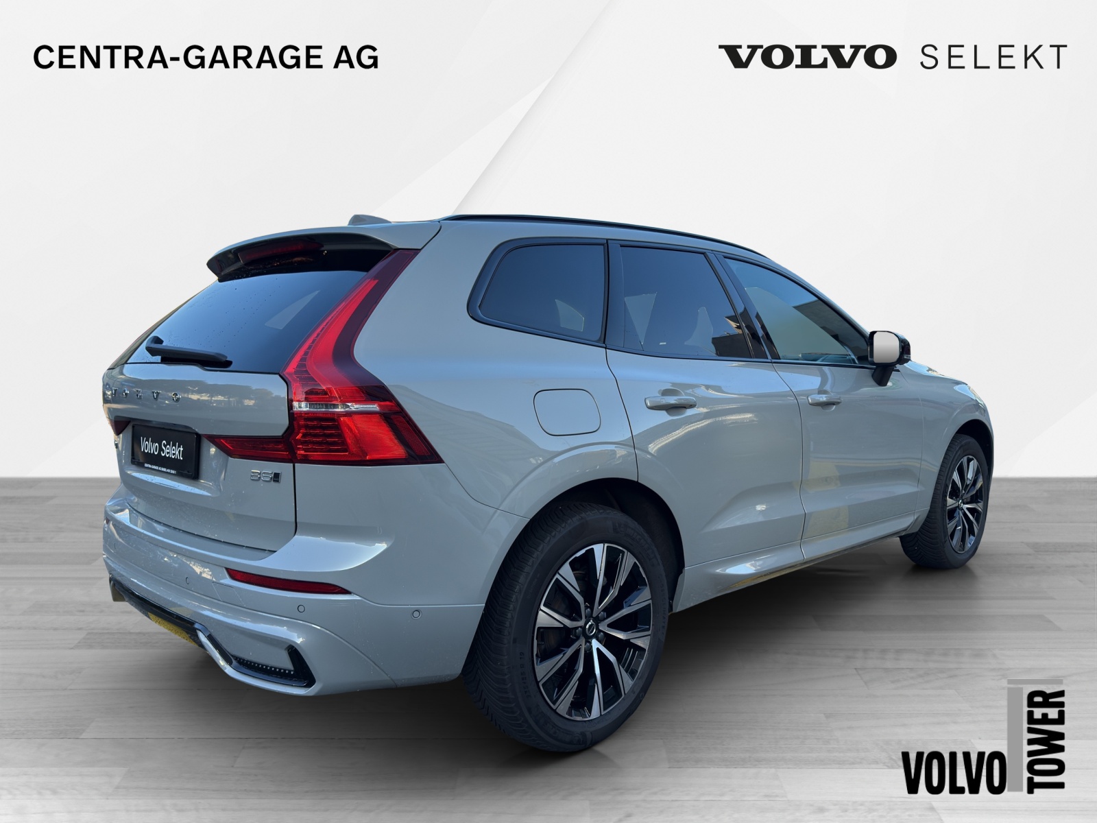 VOLVO XC60 B5 Benzin Mild Hybrid AWD Plus Dark Geartronic-image-6