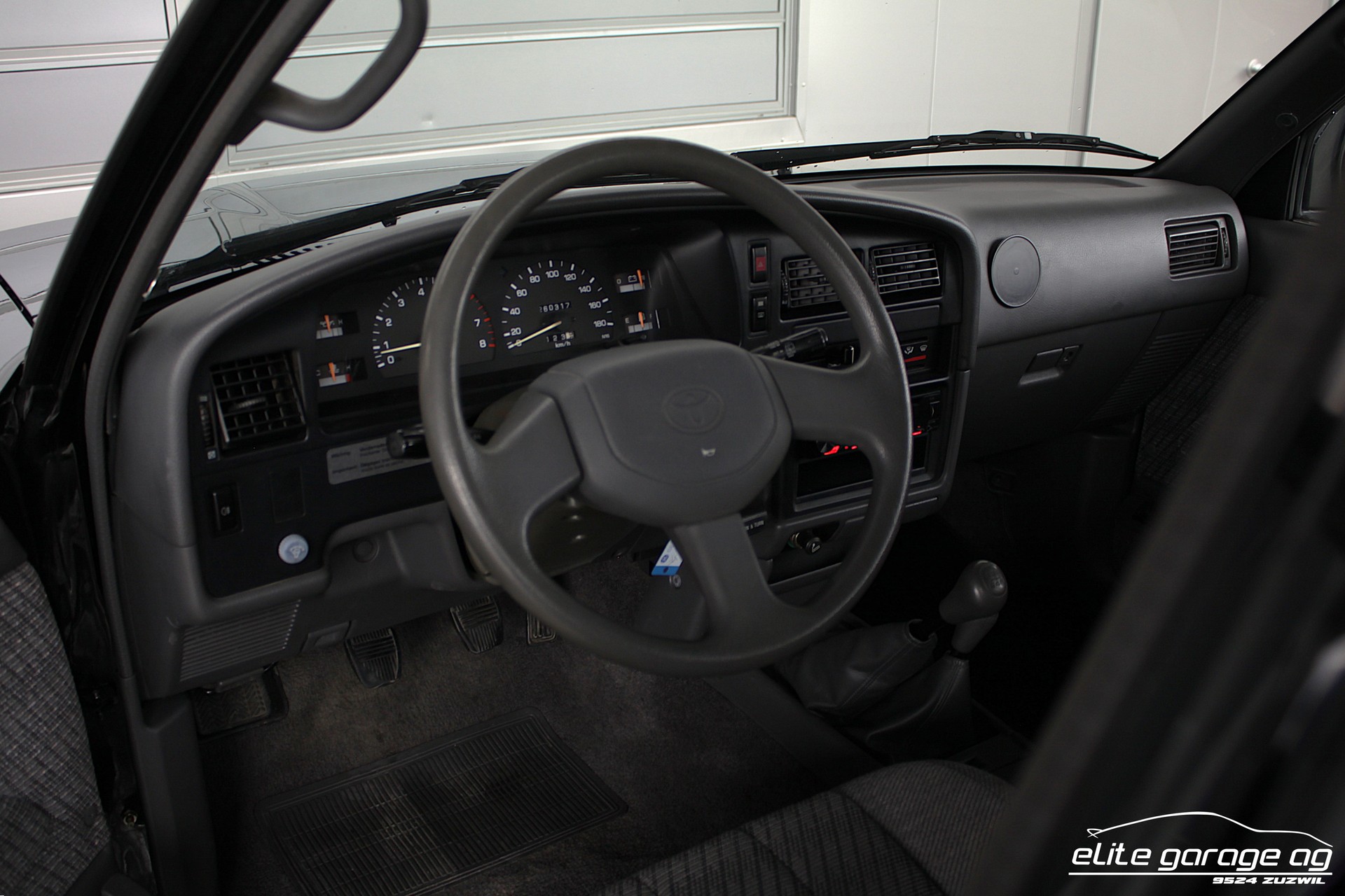 TOYOTA 4-Runner 3.0-image-14