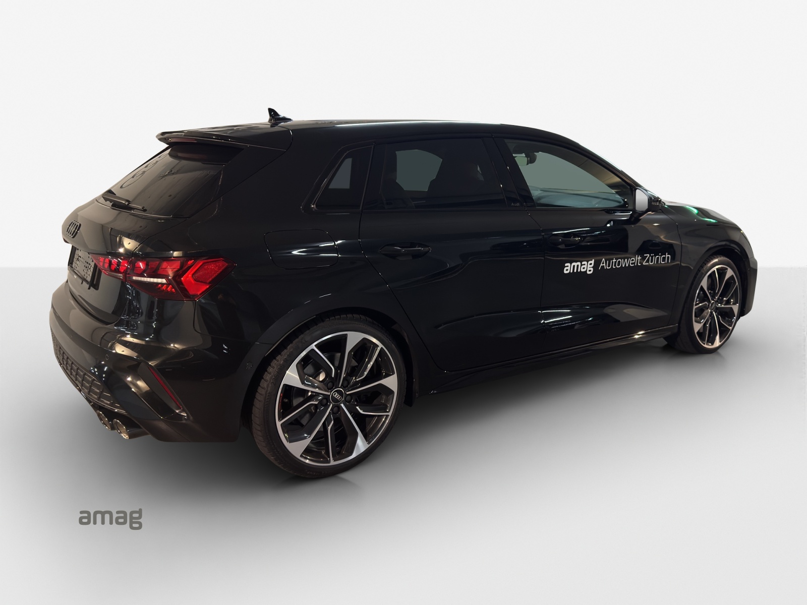 AUDI S3 Sportback TFSI quattro S-tronic-image-4