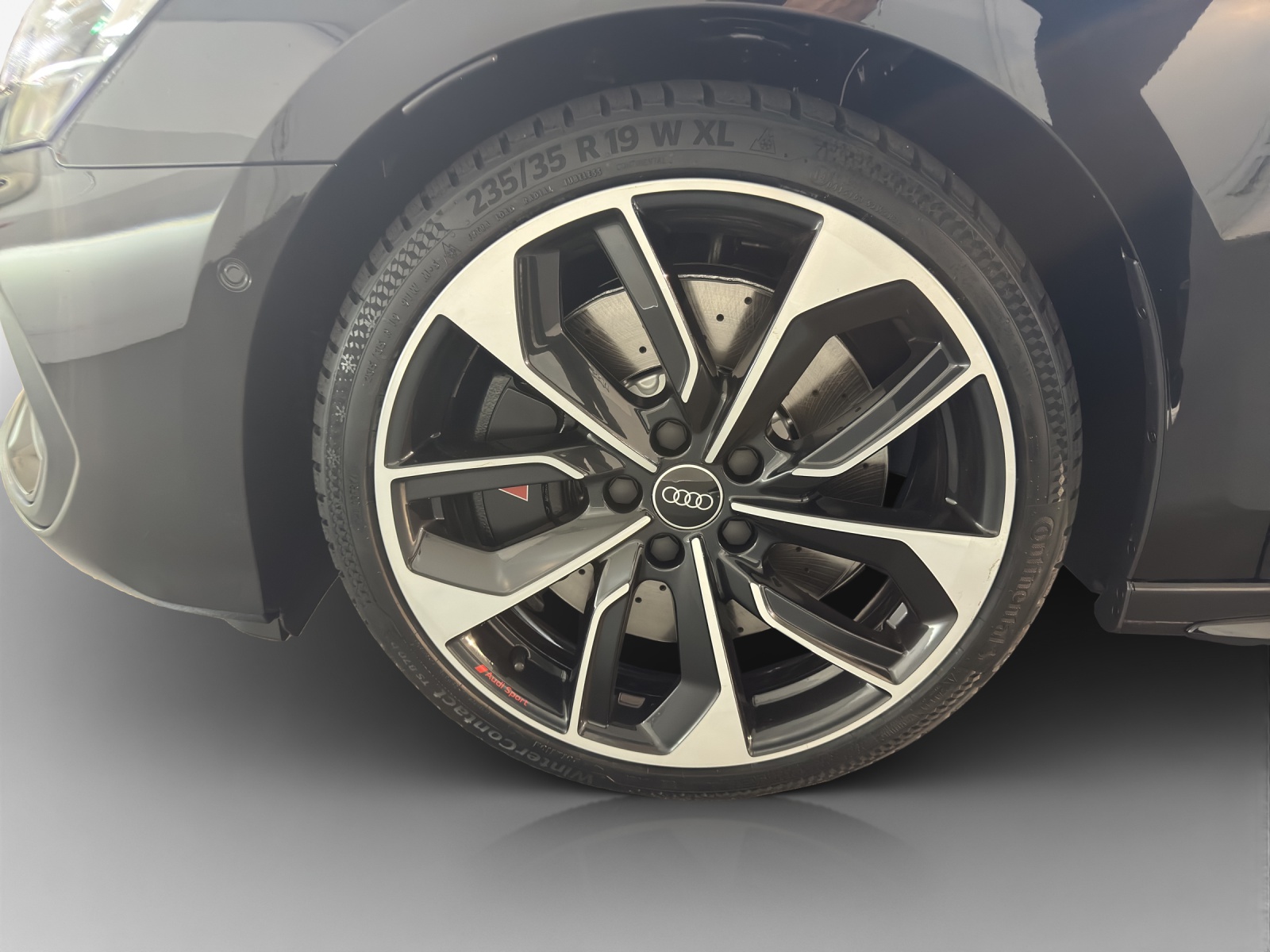 AUDI S3 Sportback TFSI quattro S-tronic-image-13