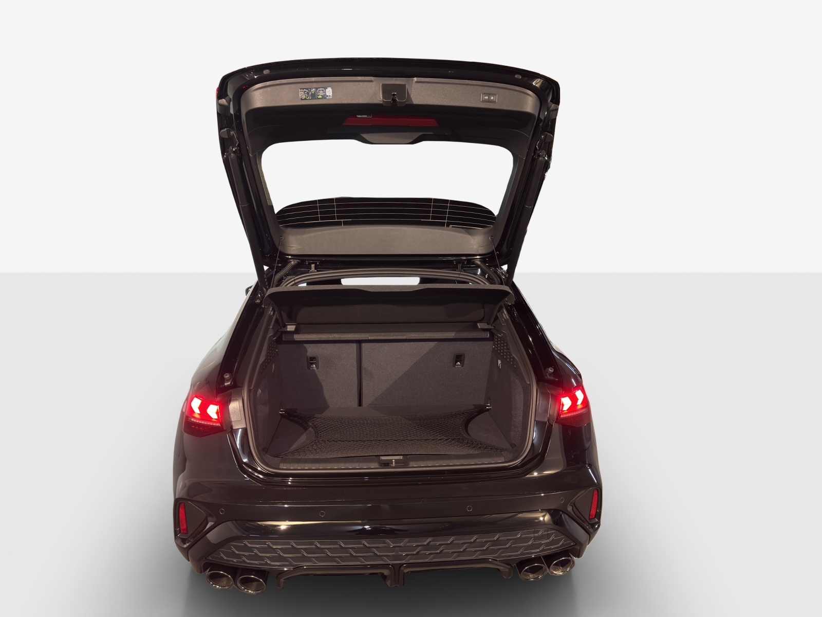 AUDI S3 Sportback TFSI quattro S-tronic-image-12