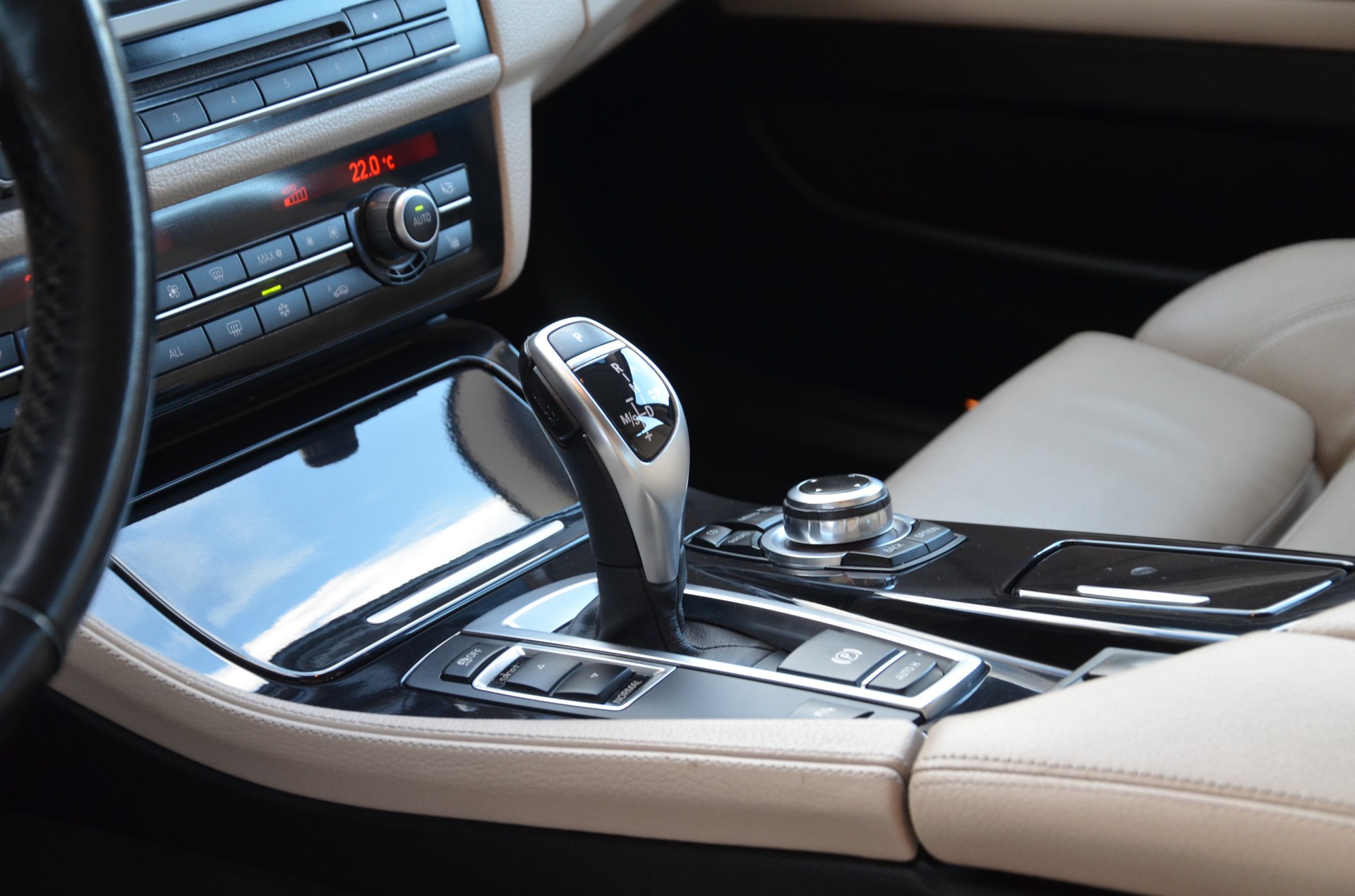 BMW 535i Touring Steptronic-image-10