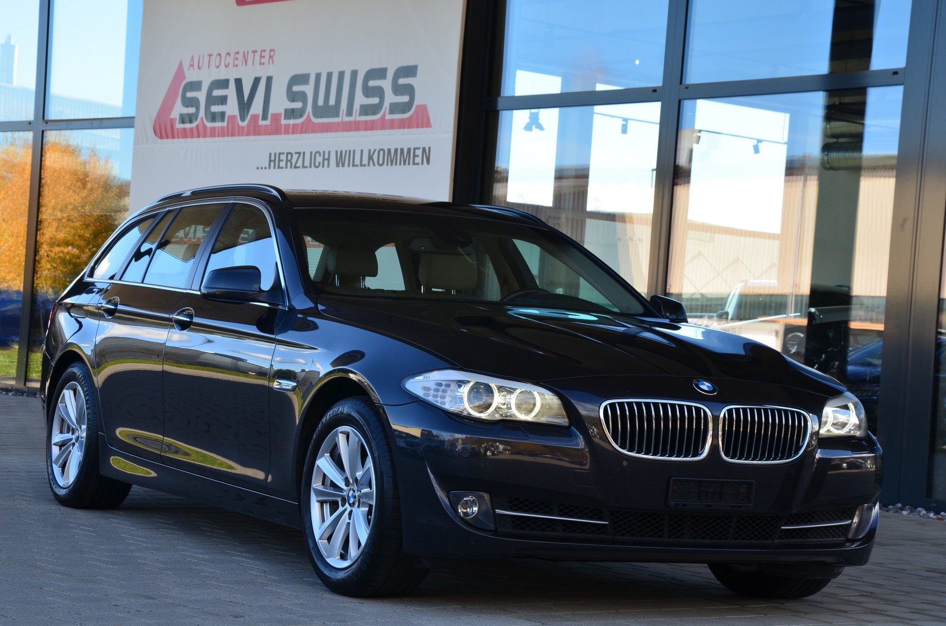 BMW 535i Touring Steptronic-image-1