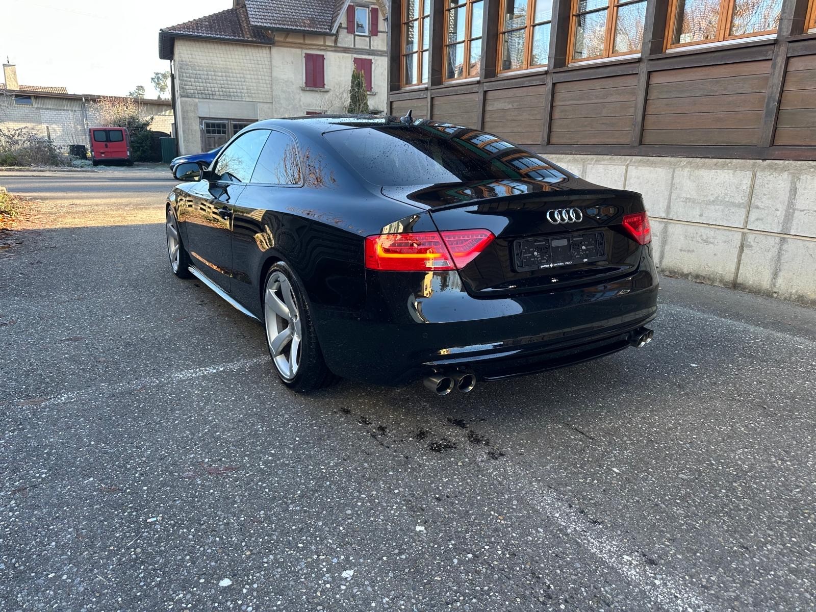AUDI A5 Coupé 2.0 TFSI quattro S-tronic S-Line-image-2