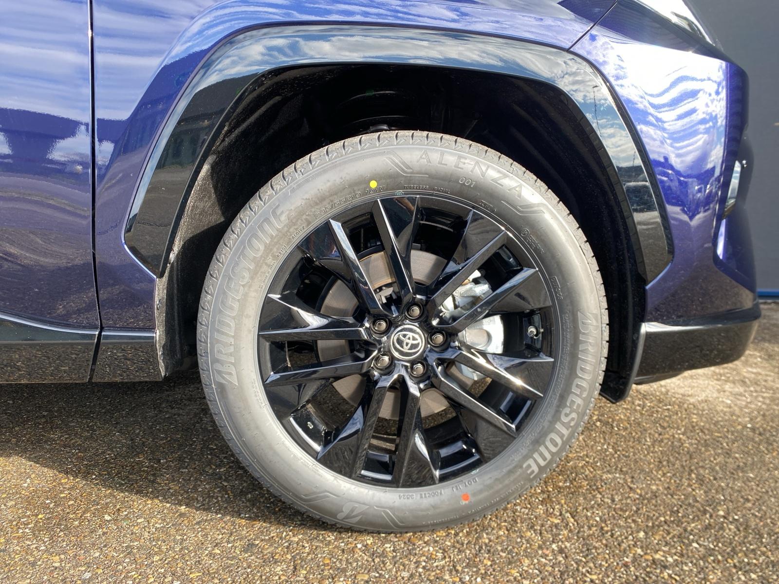 TOYOTA RAV4 2.5 HSD Style-image-13