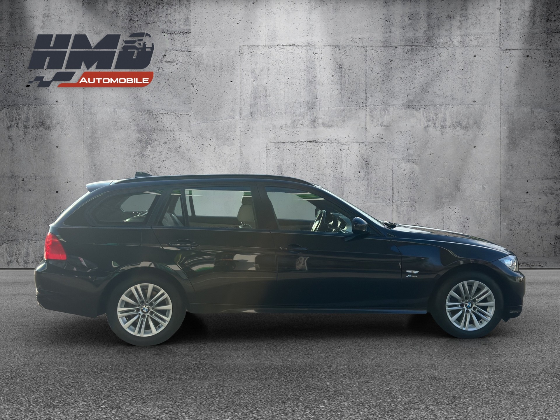 BMW 320d xDrive Touring Dynamic Edition Steptronic-image-6
