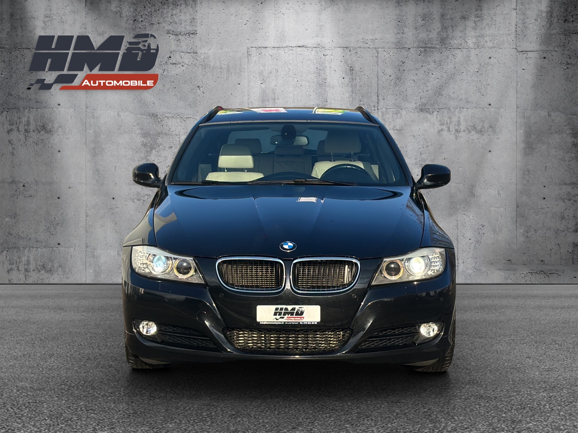 BMW 320d xDrive Touring Dynamic Edition Steptronic-image-1