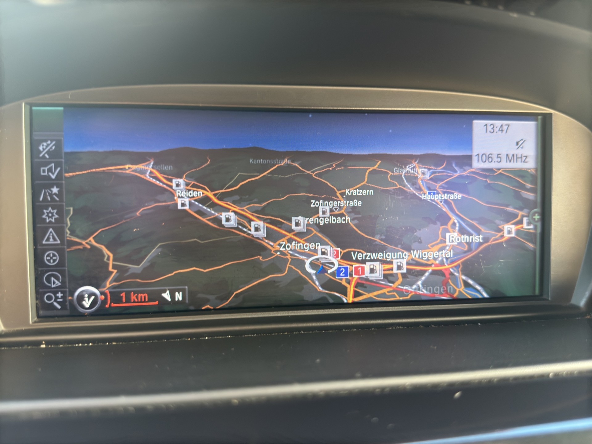 BMW 320d xDrive Touring Dynamic Edition Steptronic-image-14
