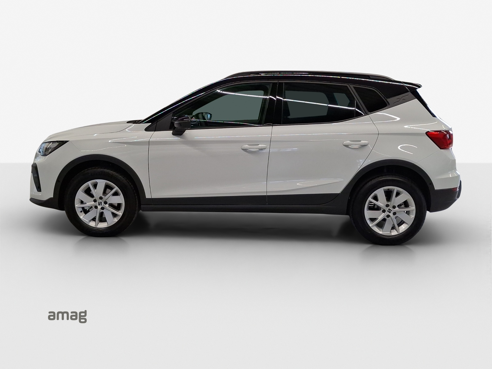SEAT Arona 1.0 TSI Eco Style DSG-image-1