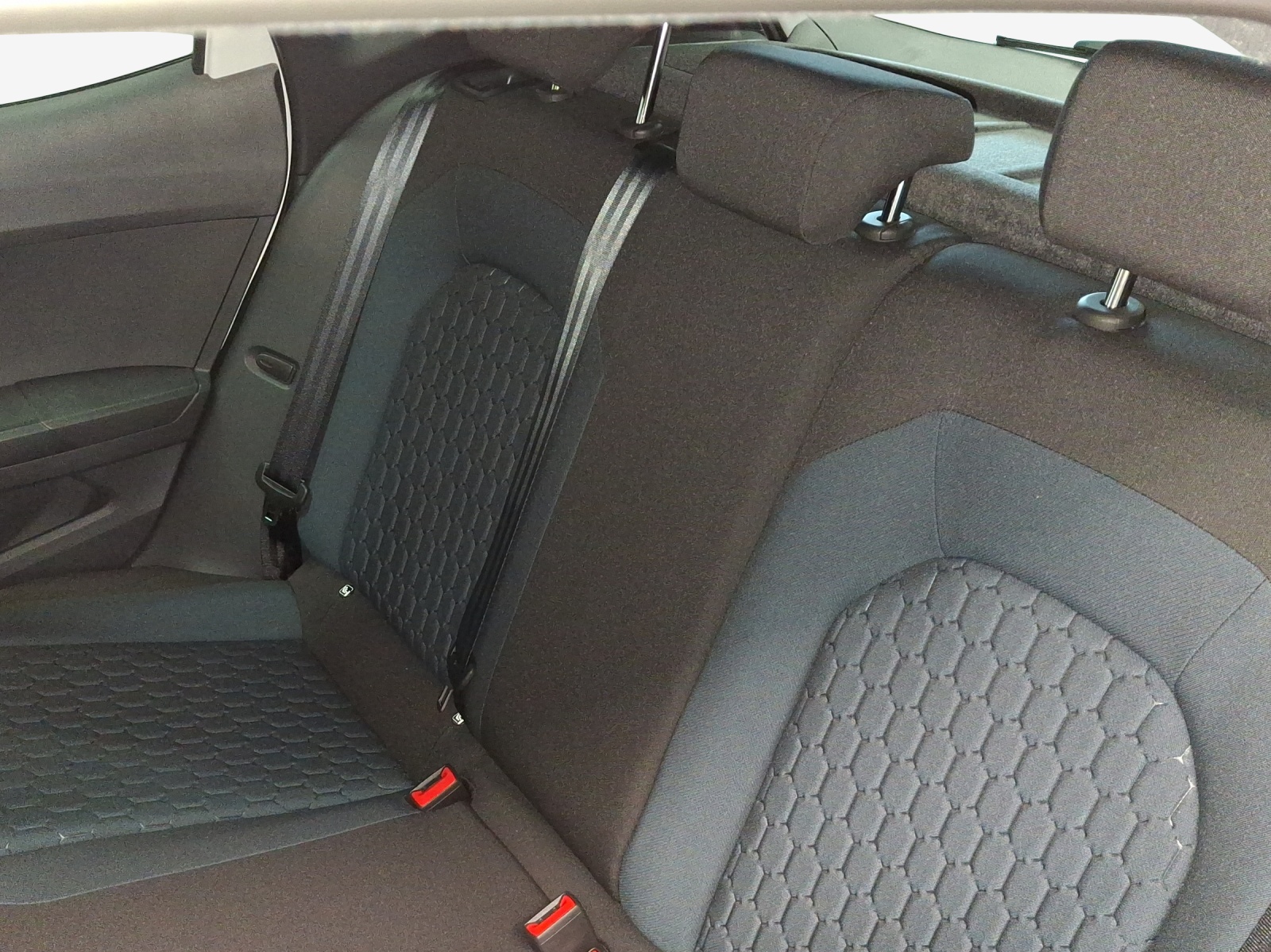 SEAT Arona 1.0 TSI Eco Style DSG-image-11