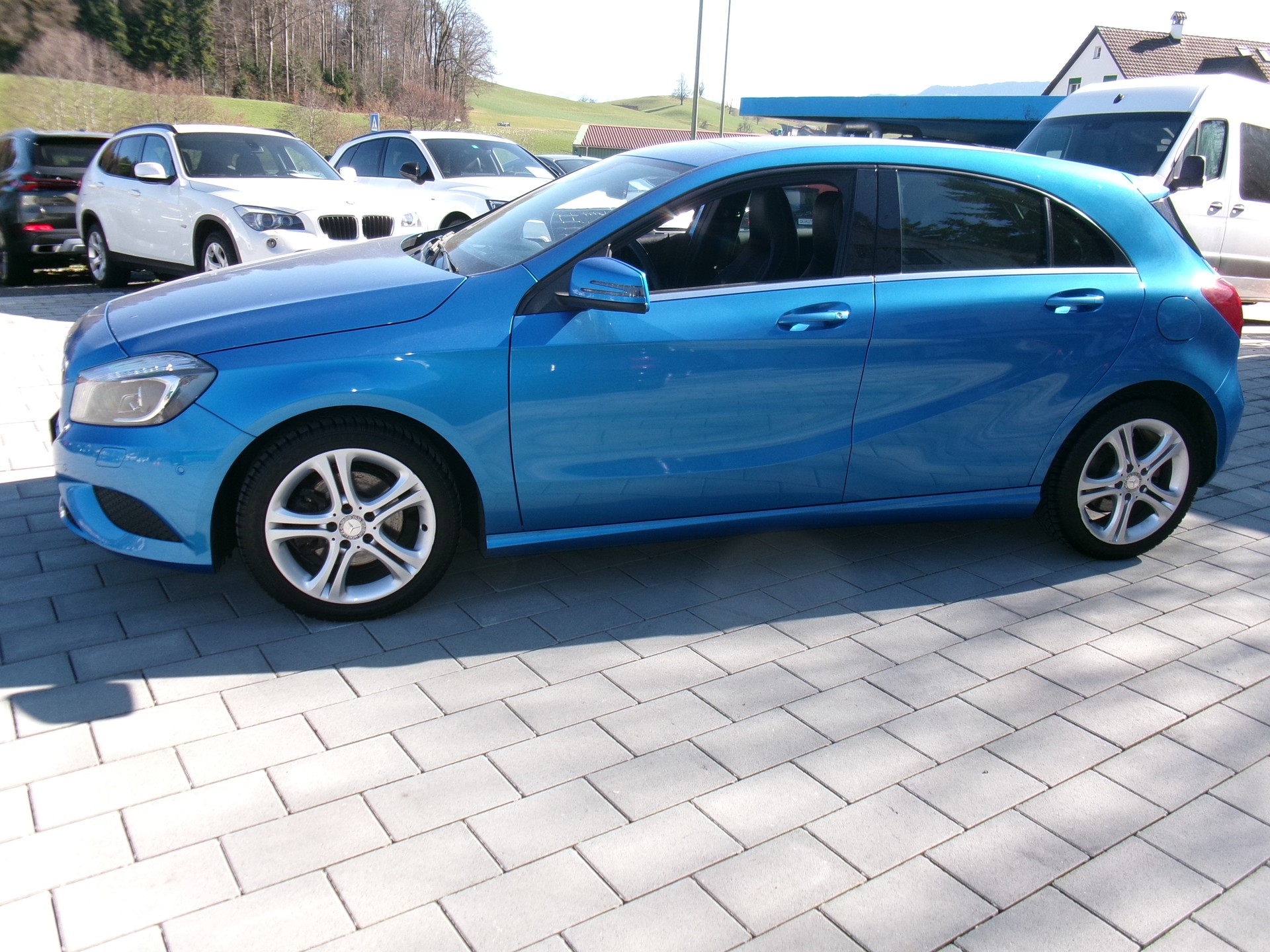 MERCEDES-BENZ A 200 AMG Line 7G-DCT-image-1
