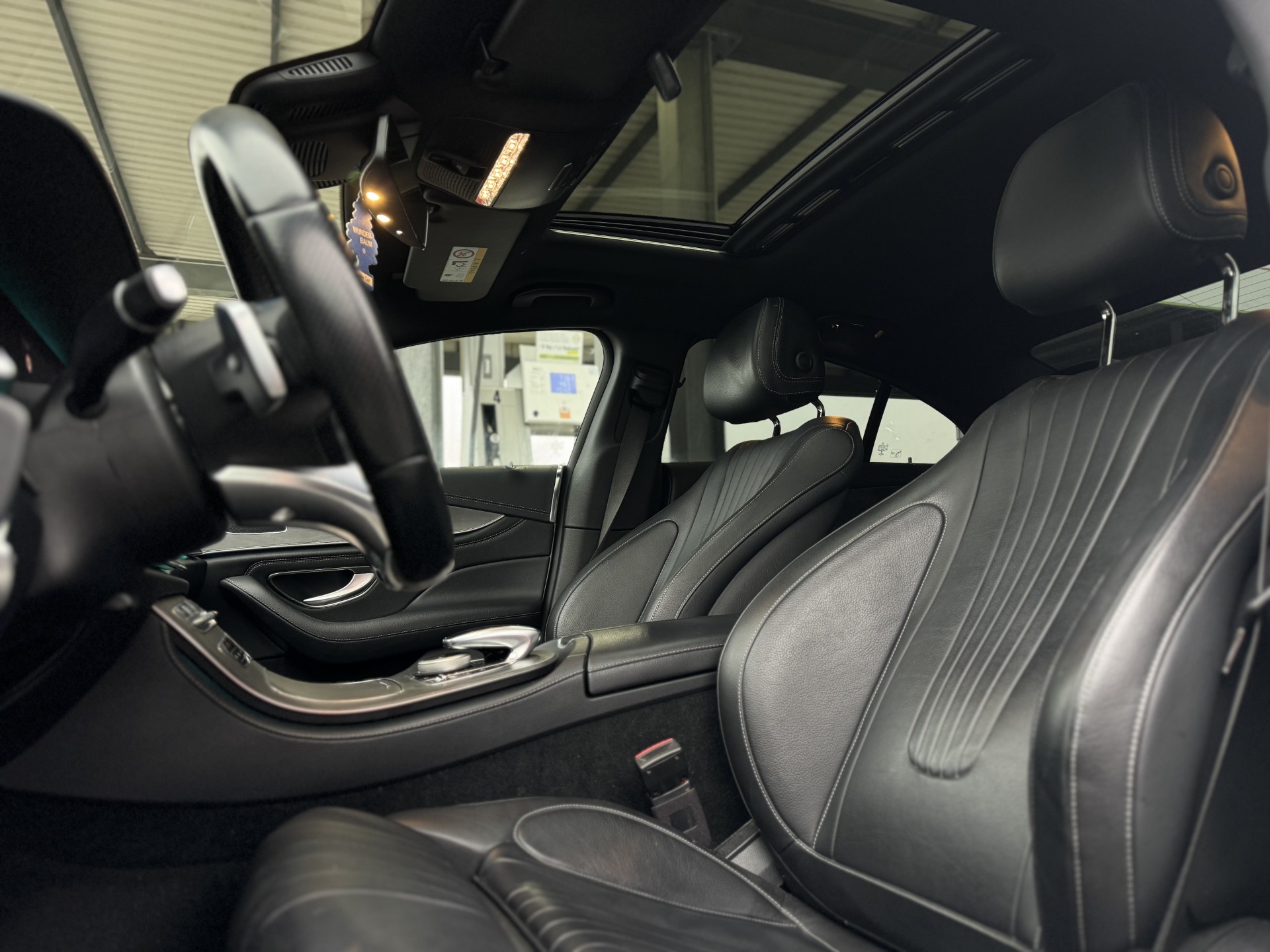 MERCEDES-BENZ CLS 450 4Matic AMG Line 9G-Tronic-image-9