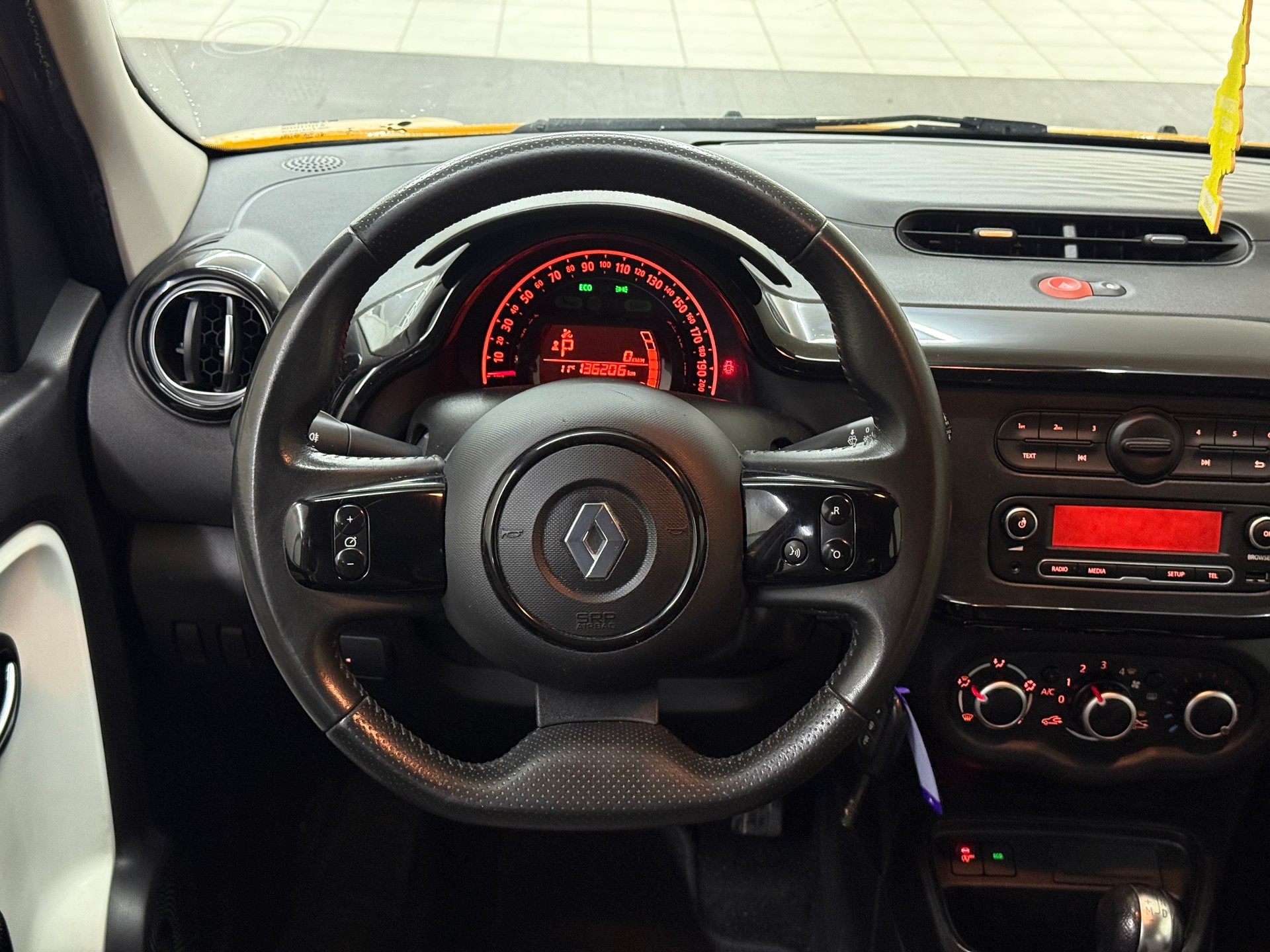 RENAULT Twingo TCe 95 Zen EDC-image-8