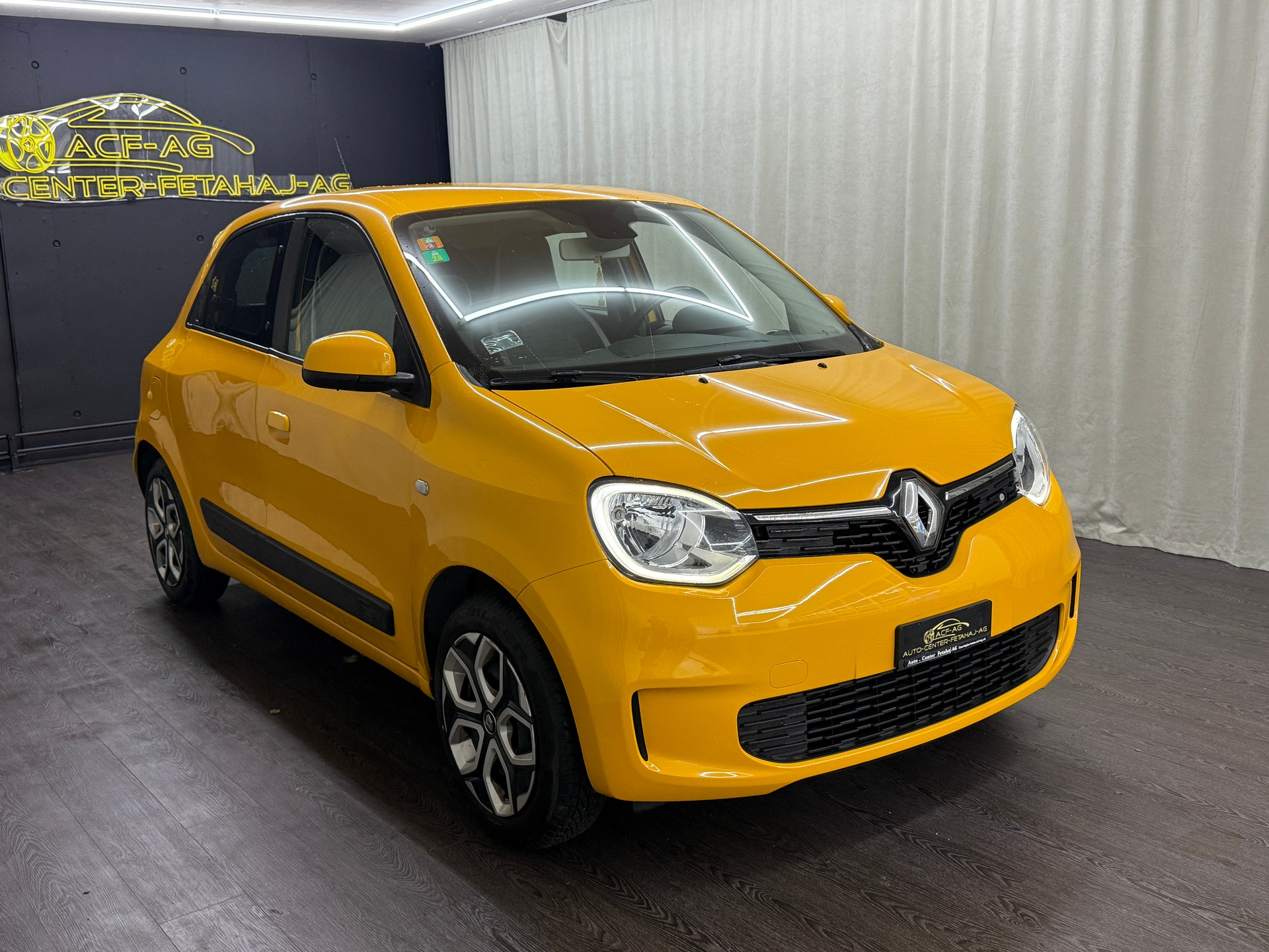 RENAULT Twingo TCe 95 Zen EDC-showroom-element-2