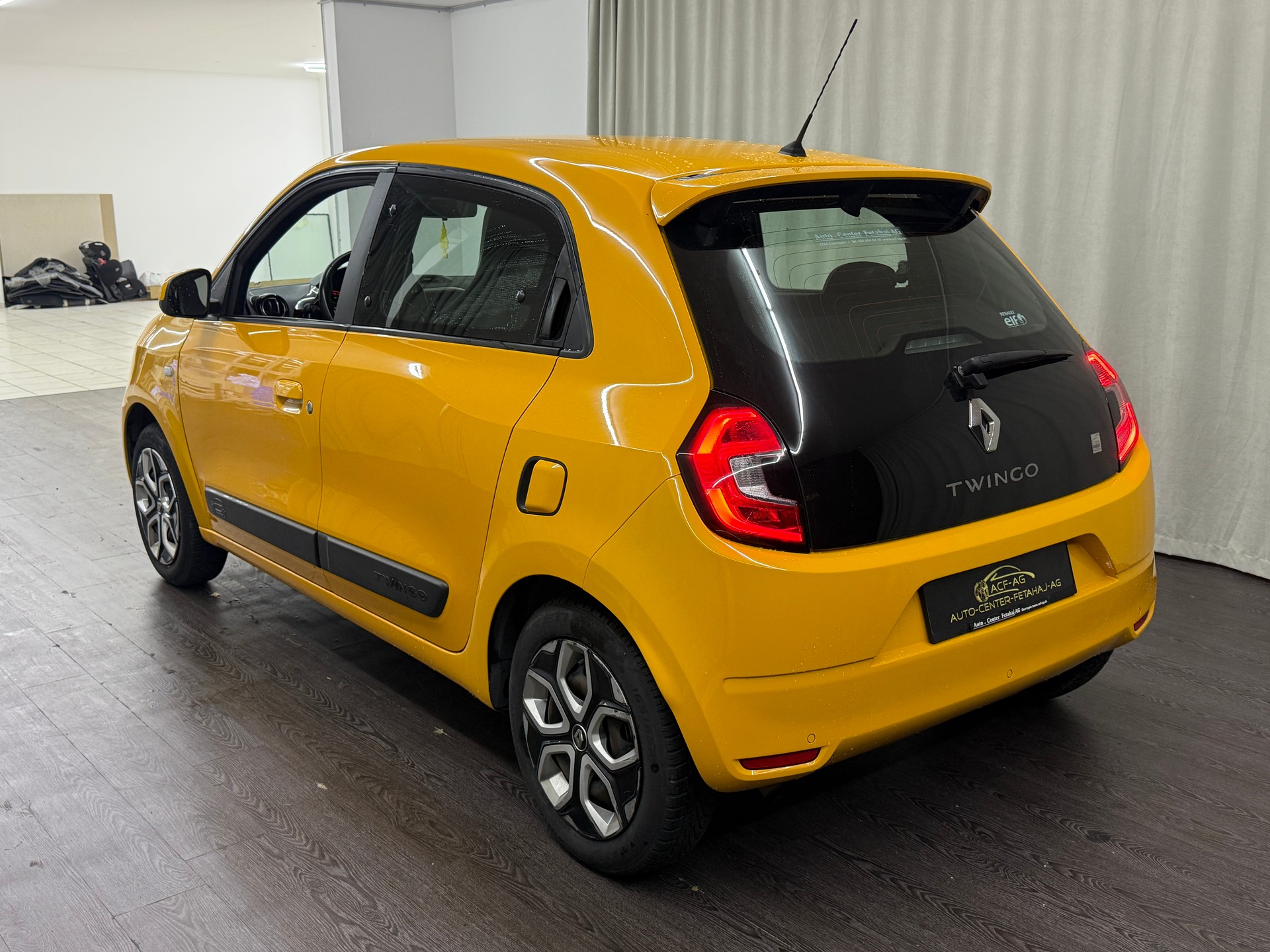 RENAULT Twingo TCe 95 Zen EDC-image-5