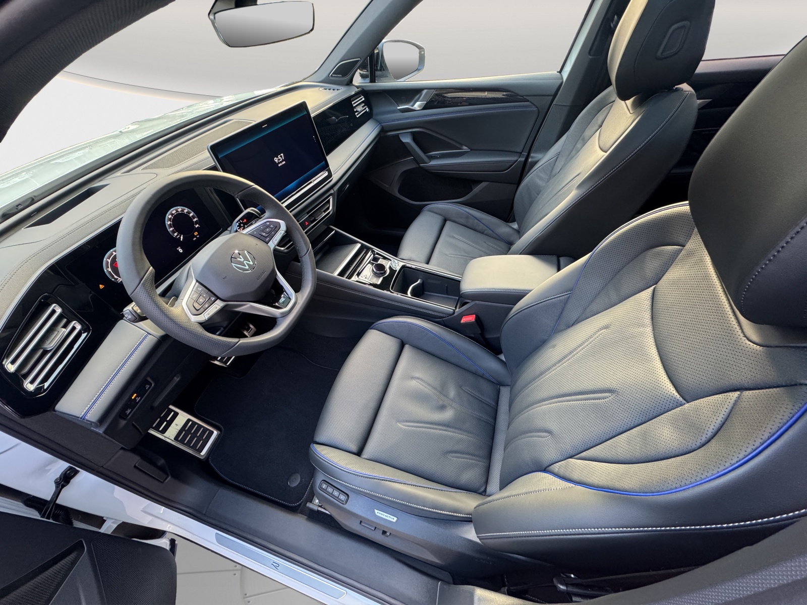 VW Tiguan 2.0 TSI DSG R-Line 4Motion-image-8