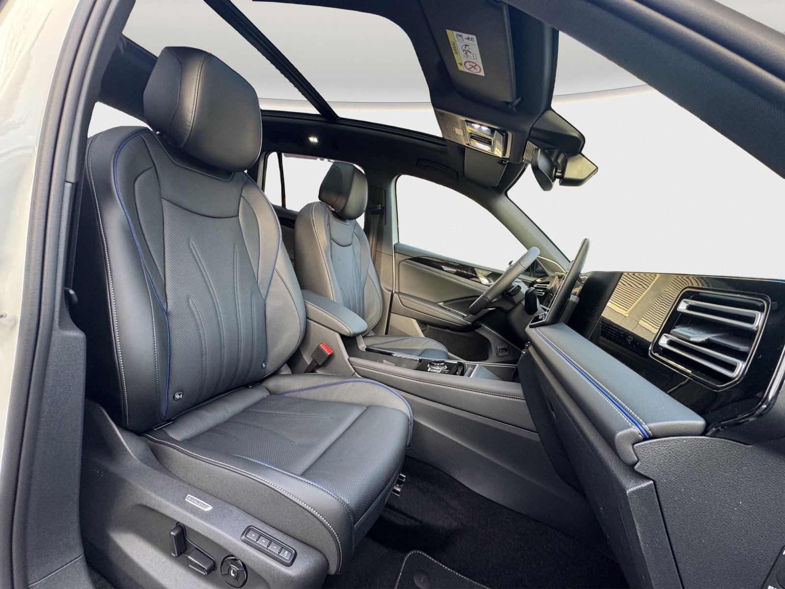 VW Tiguan 2.0 TSI DSG R-Line 4Motion-image-9