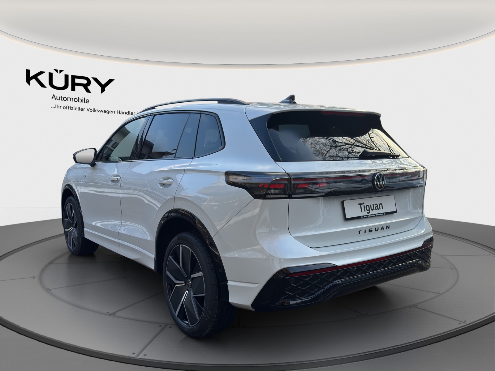 VW Tiguan 2.0 TSI DSG R-Line 4Motion-image-6