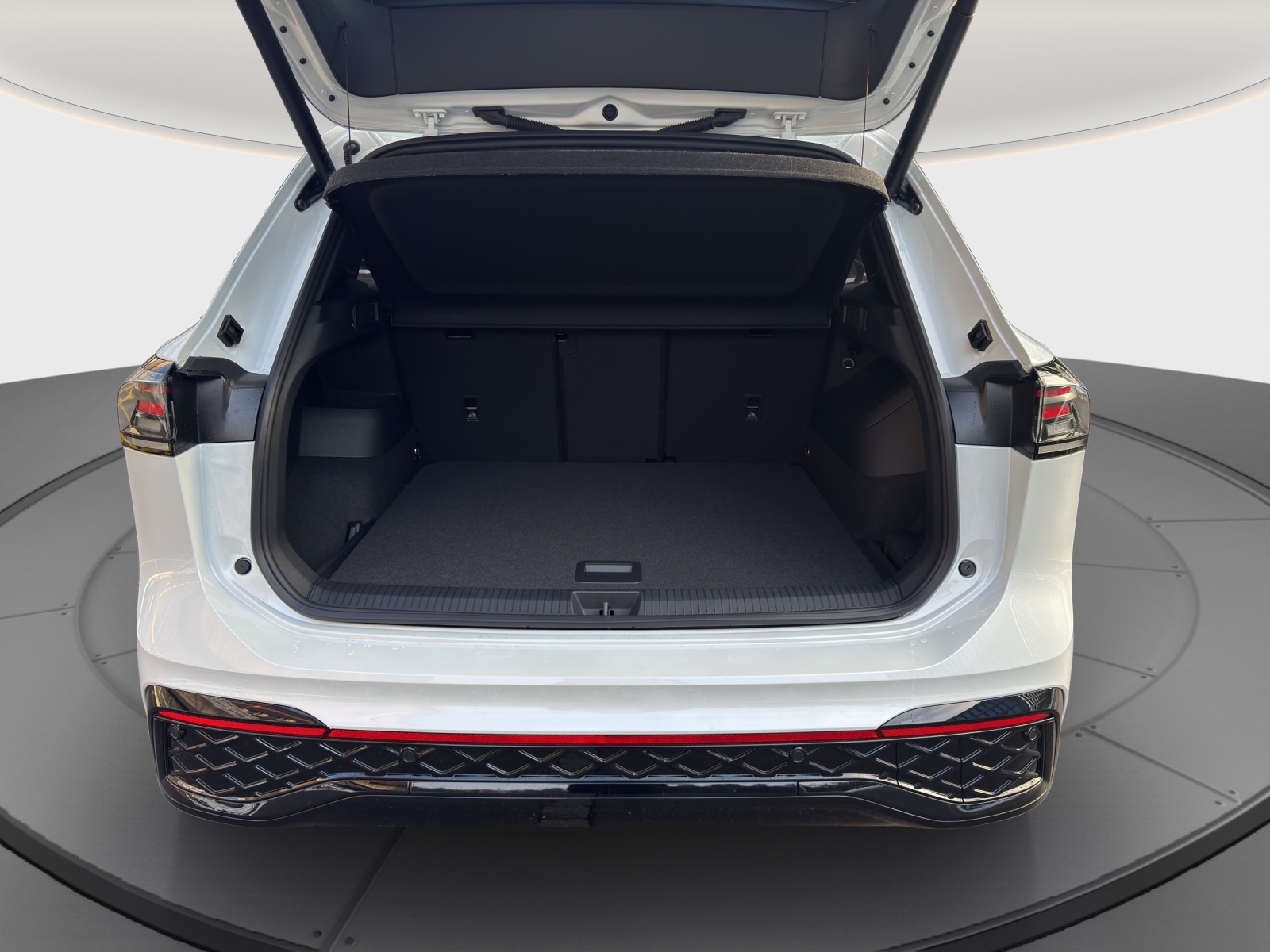 VW Tiguan 2.0 TSI DSG R-Line 4Motion-image-13