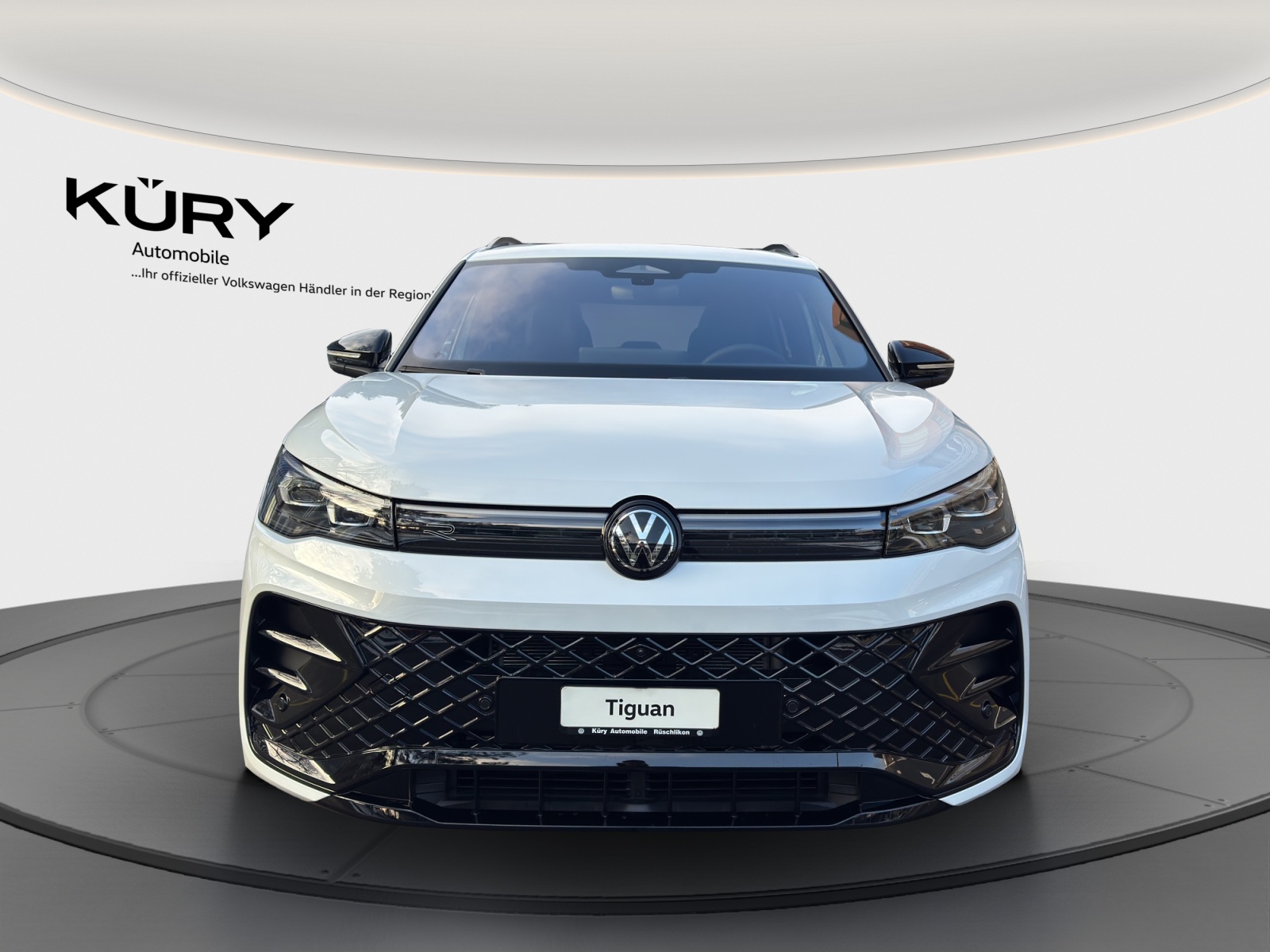 VW Tiguan 2.0 TSI DSG R-Line 4Motion-image-1