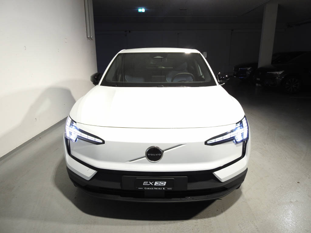 VOLVO EX 30 E60 Core-image-1