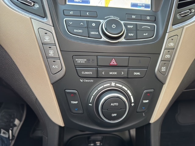HYUNDAI Santa Fe 2.2 CRDI Premium 4WD Automatic-image-19