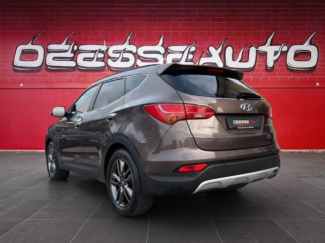 HYUNDAI Santa Fe 2.2 CRDI Premium 4WD Automatic-image-6