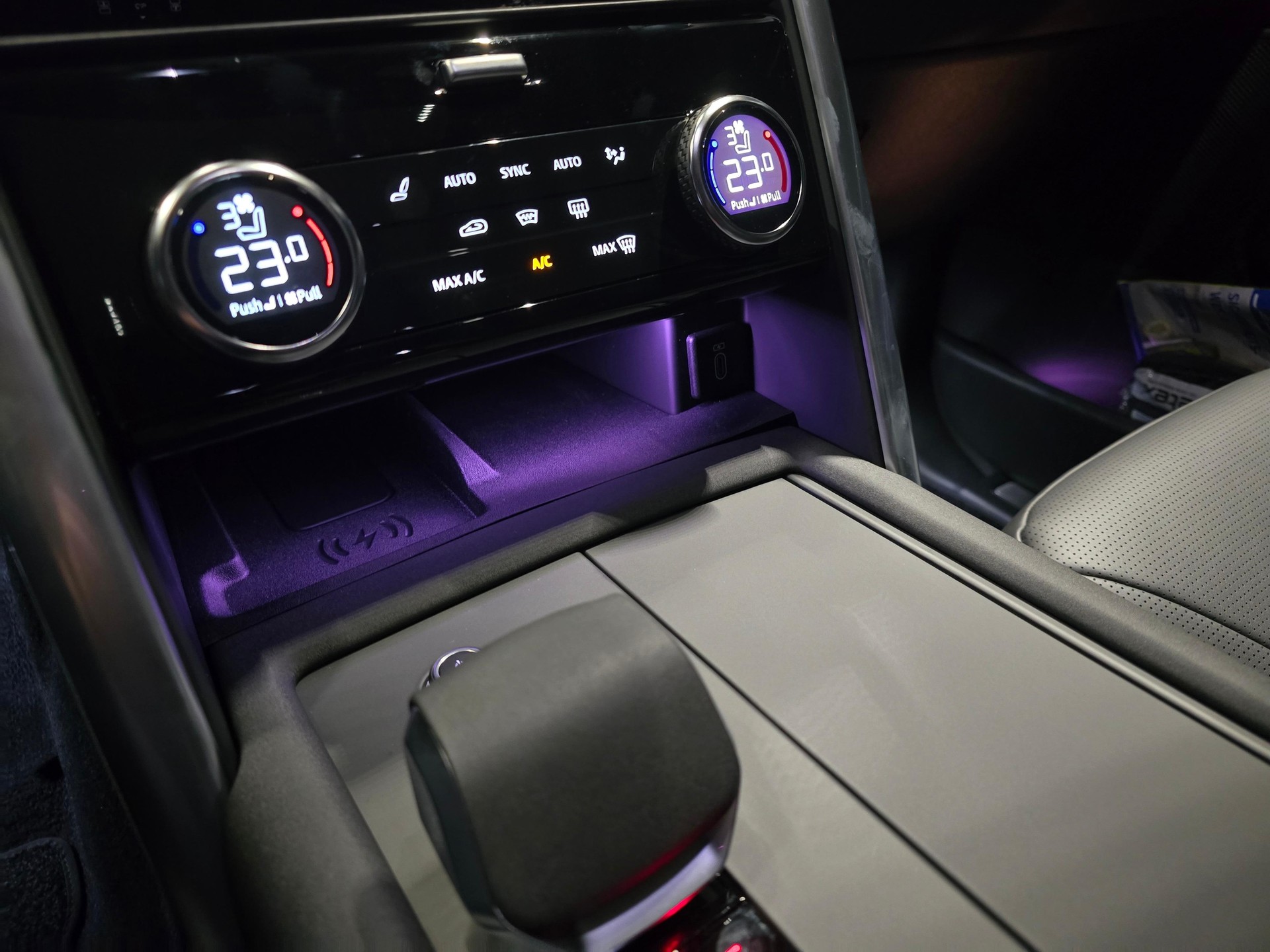 LAND ROVER Discovery 3.0 D I6 350 Tempest-image-21