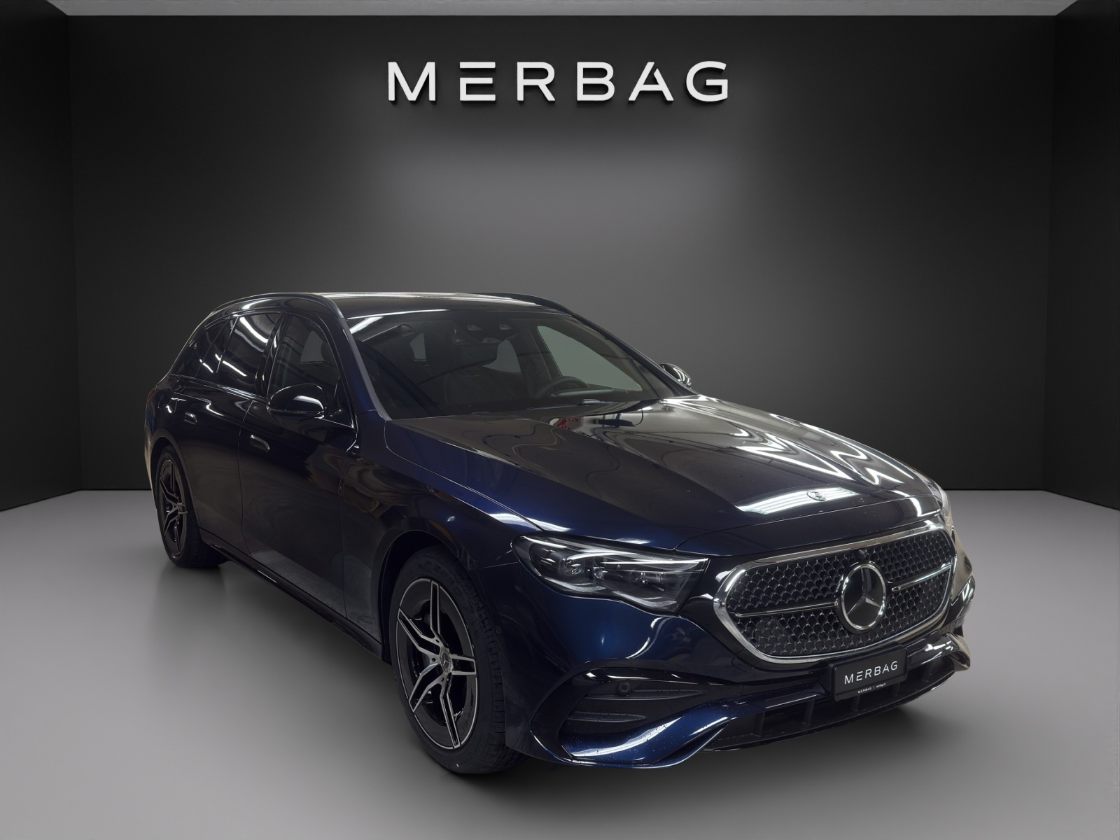 MERCEDES-BENZ E 220 d T 4Matic 9G-Tronic-image-5