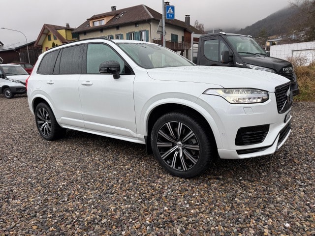VOLVO XC90 T8 eAWD PluginHybrid Ultra Dark Geartronic-image-1