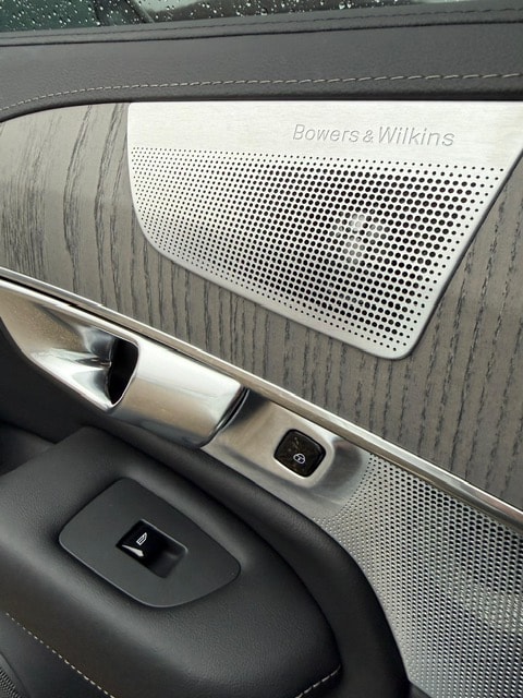 VOLVO XC90 T8 eAWD PluginHybrid Ultra Dark Geartronic-image-9