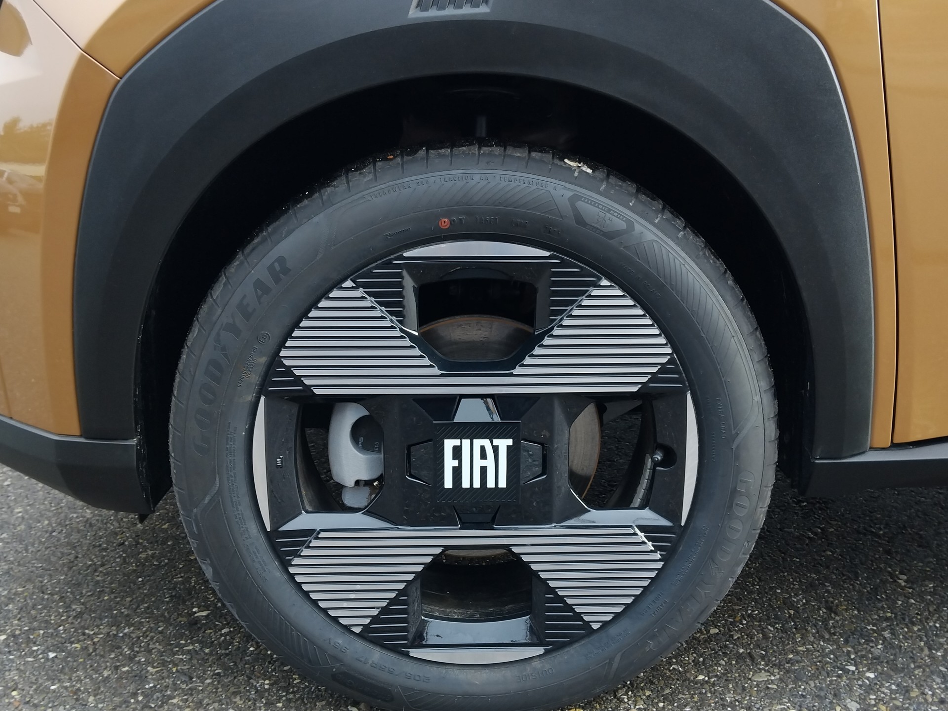 FIAT Grande Panda MHEV La Prima-image-11