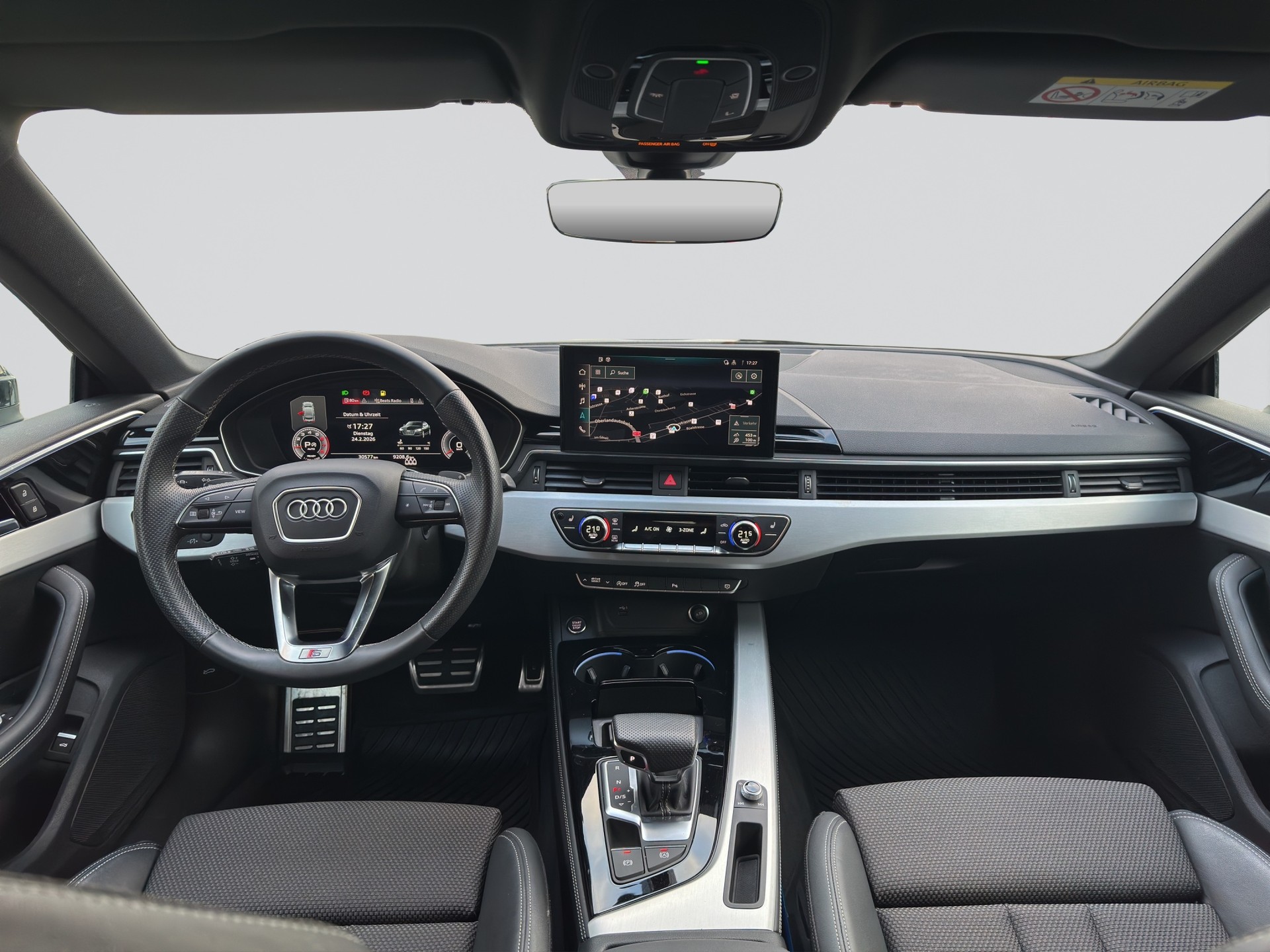 AUDI A5 Sportback 40 TFSI S-tronic S-Line-image-13
