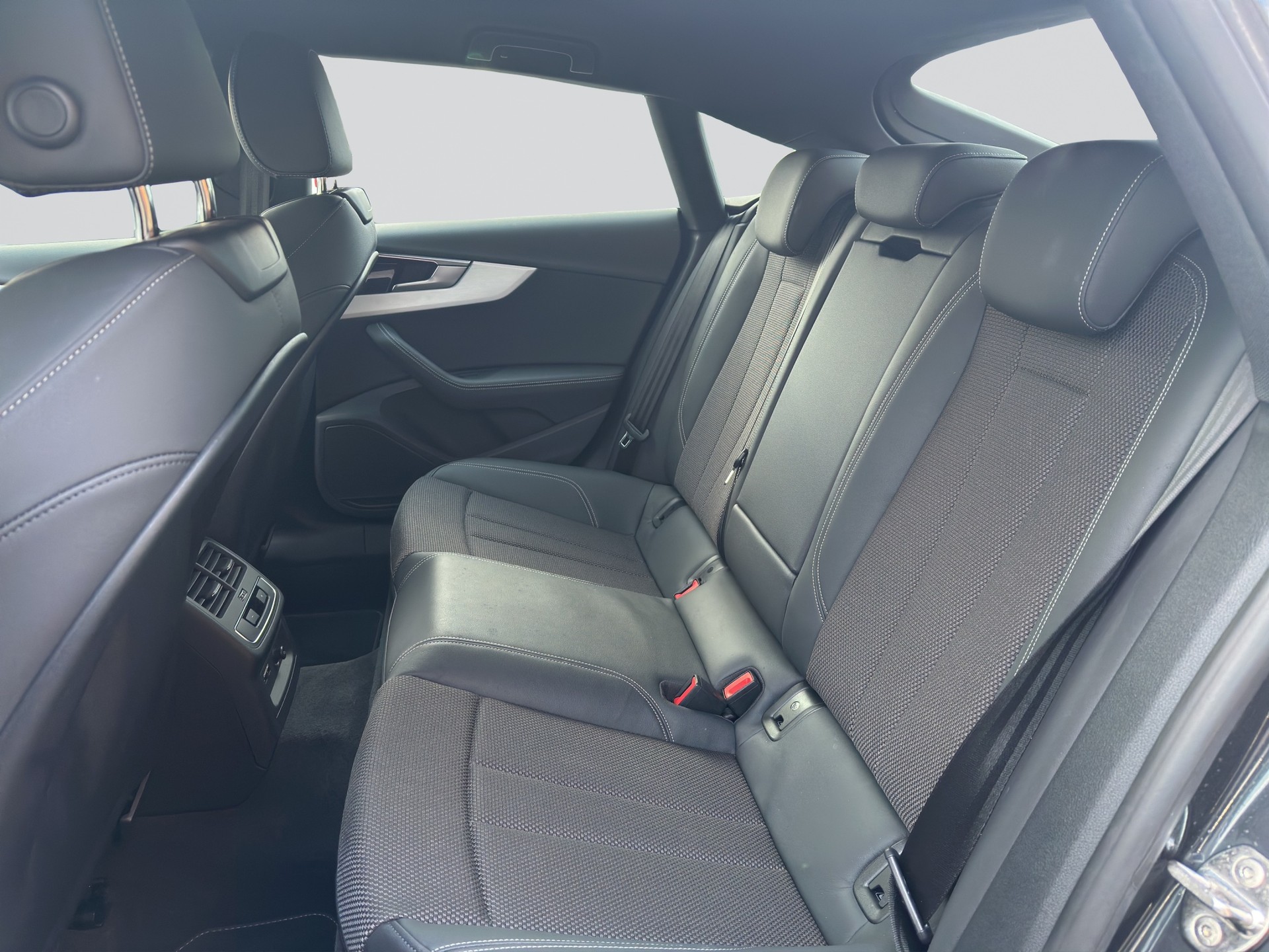 AUDI A5 Sportback 40 TFSI S-tronic S-Line-image-7
