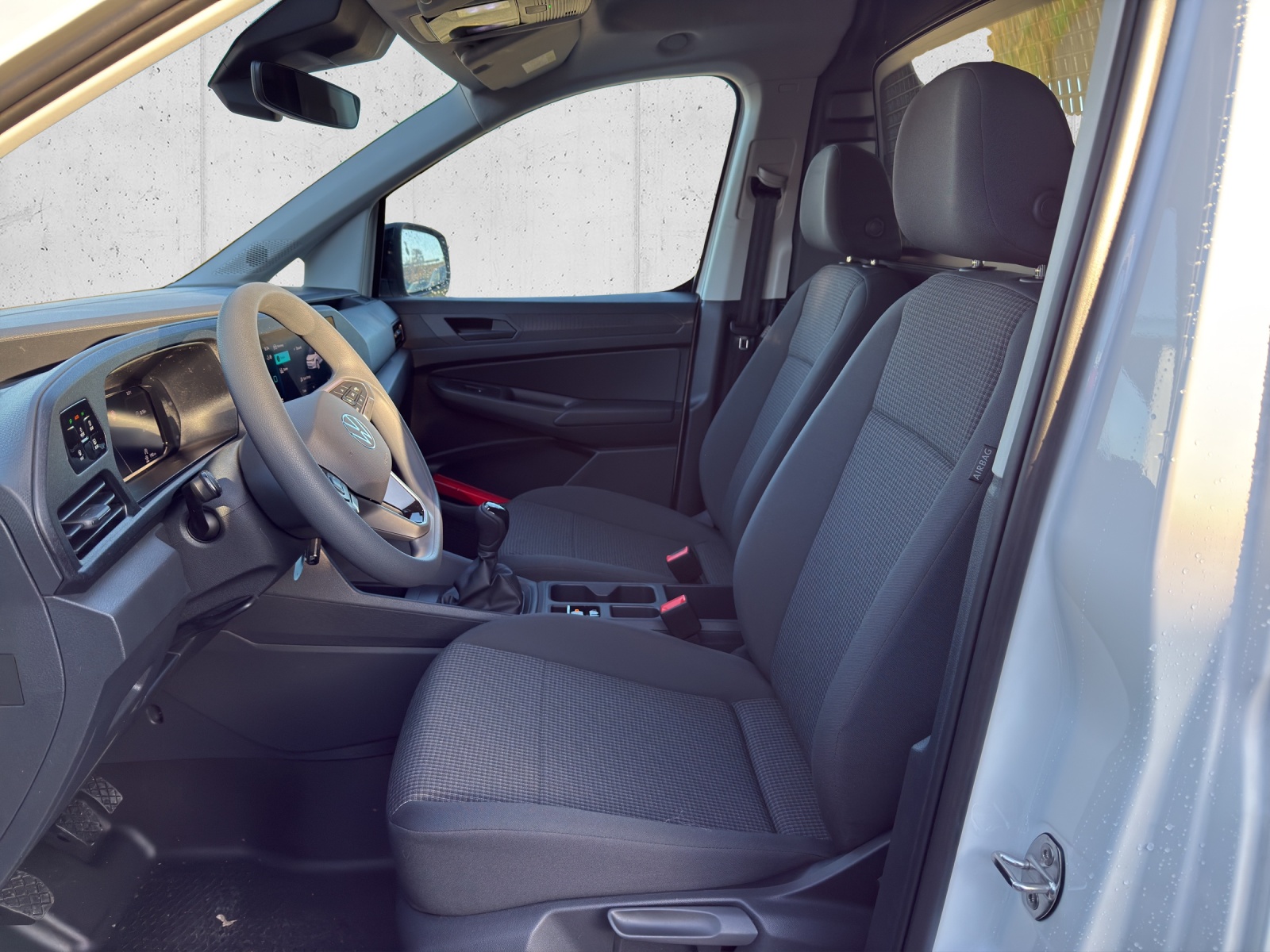 VW Caddy Cargo 1.5 TSI Entry-image-8