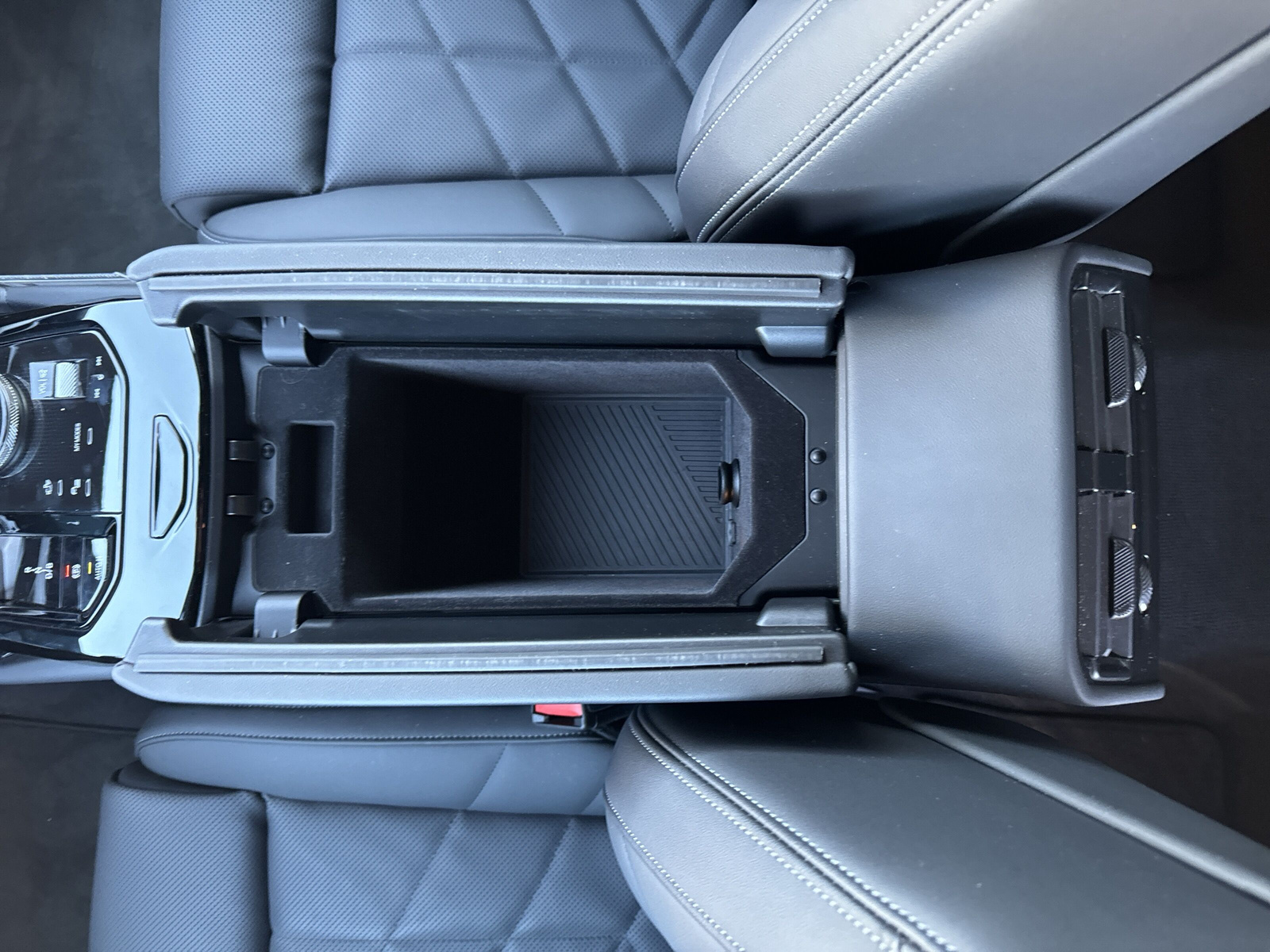BMW i5 M60 Touring M Sport Pro-image-20