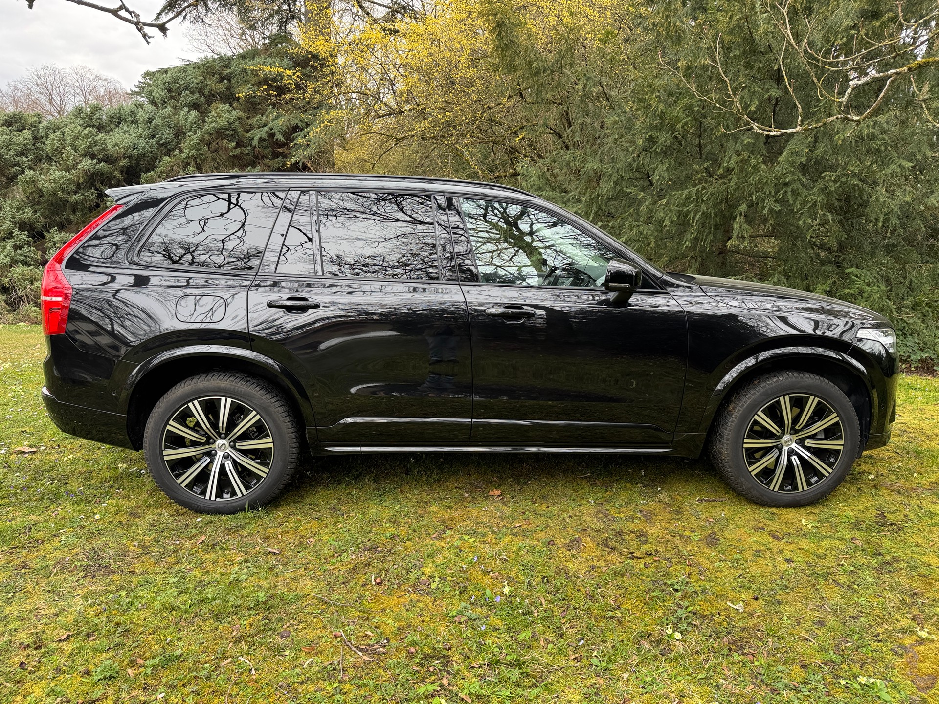 VOLVO XC90 T8 eAWD PluginHybrid Plus Dark Geartronic-image-4
