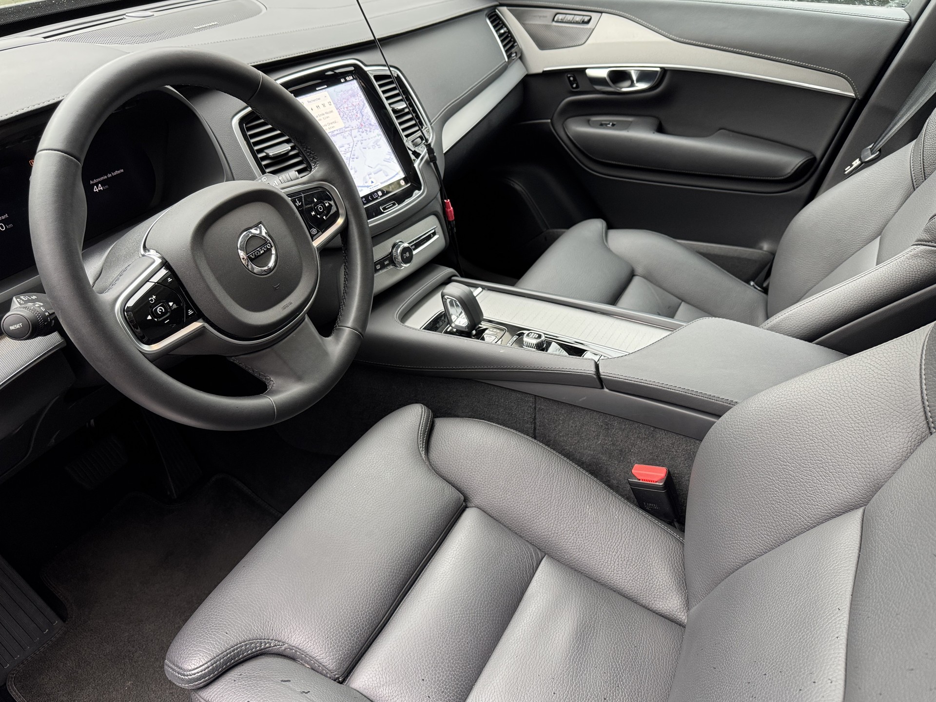 VOLVO XC90 T8 eAWD PluginHybrid Plus Dark Geartronic-image-3